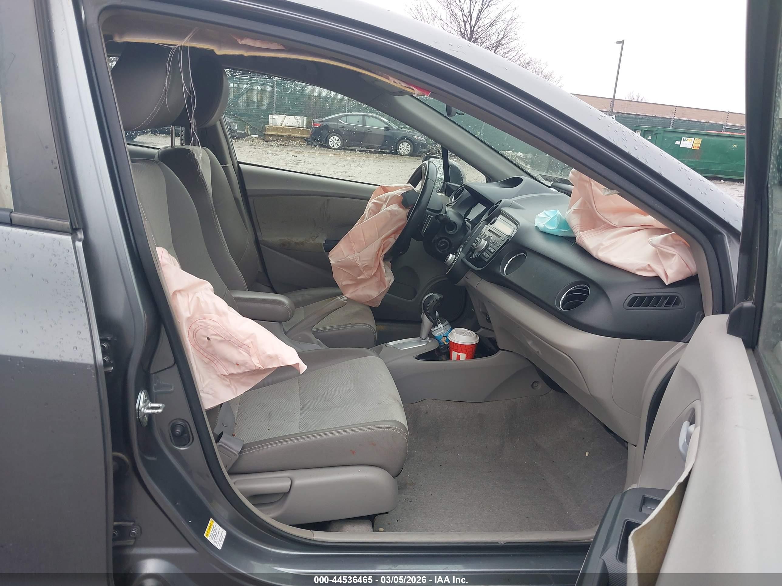 HONDA INSIGHT image 5