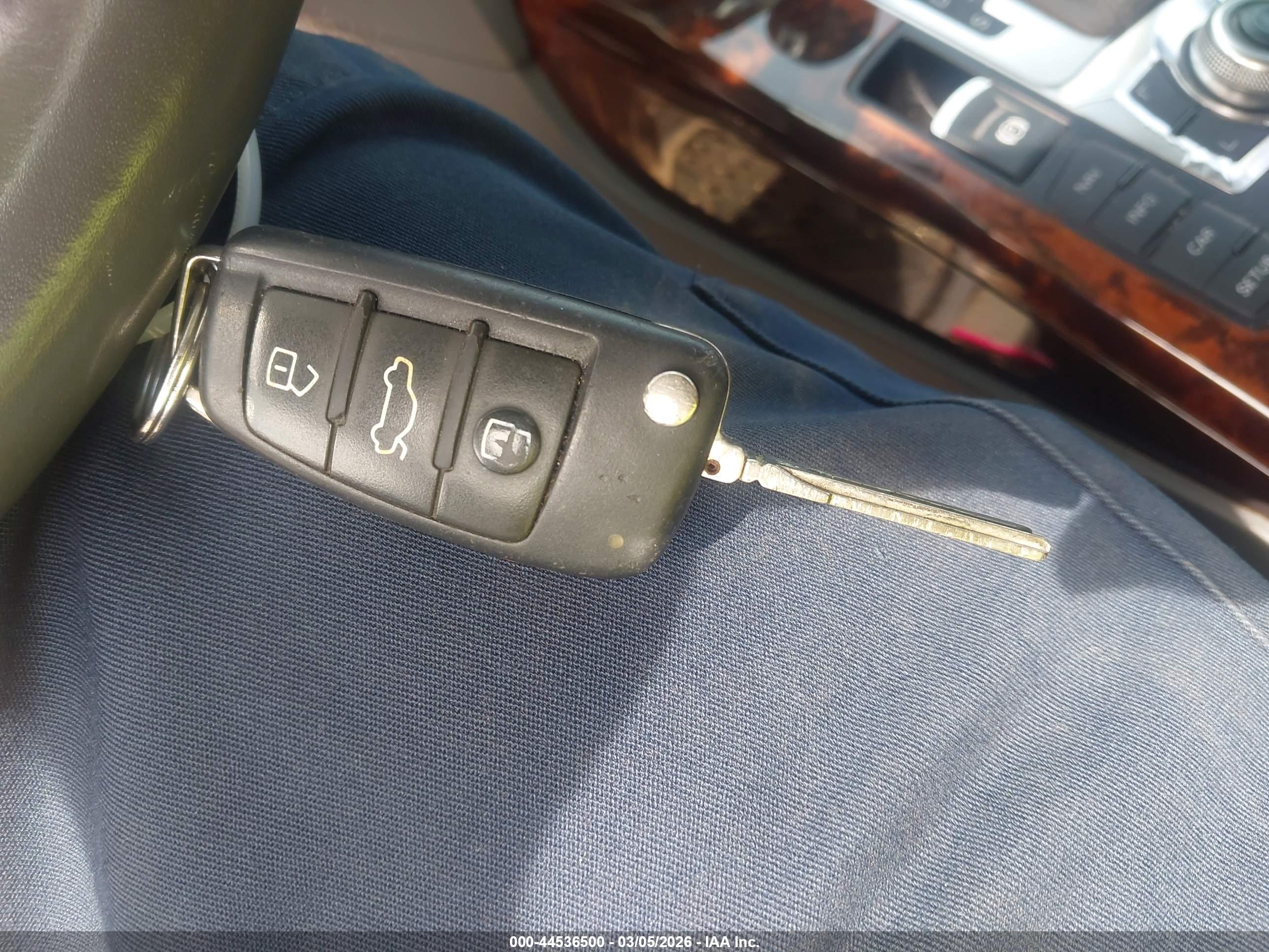 AUDI A6 image 11