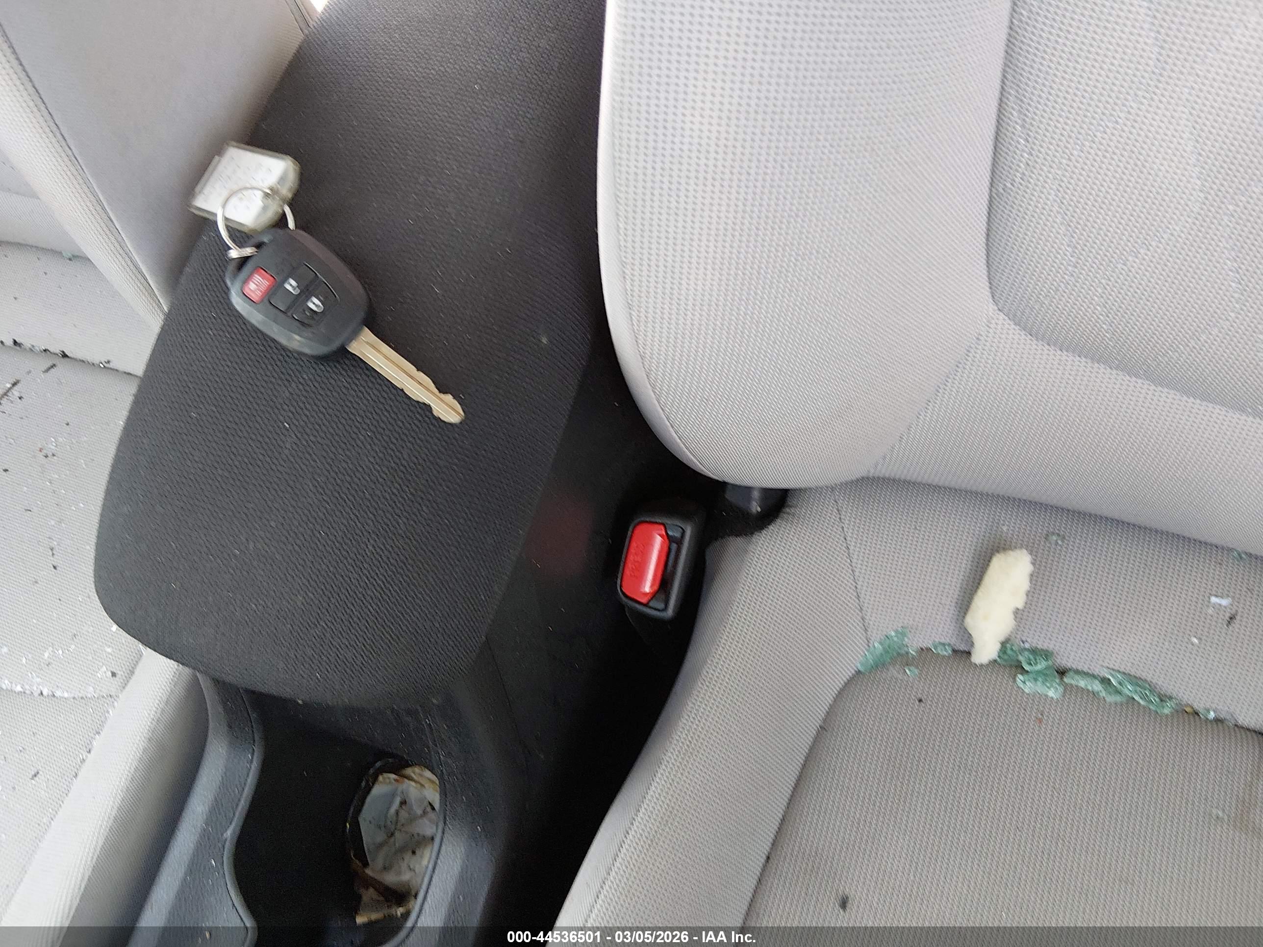 TOYOTA COROLLA image 11