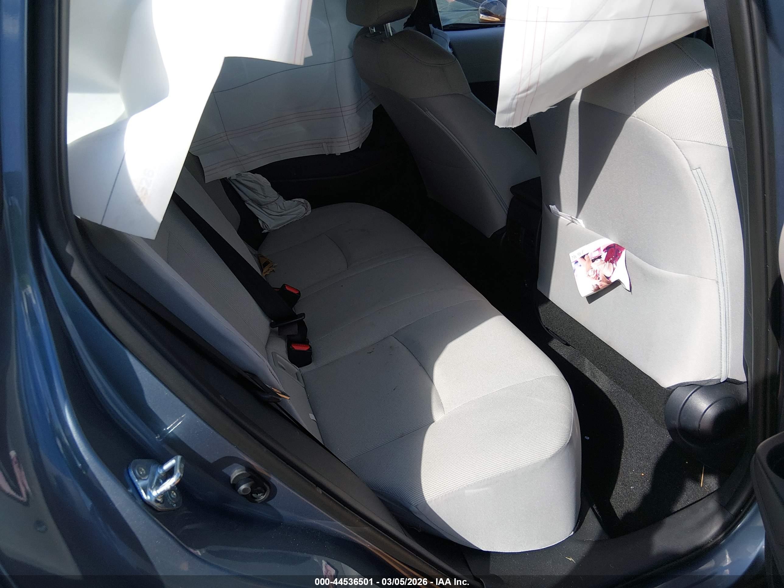 TOYOTA COROLLA image 8