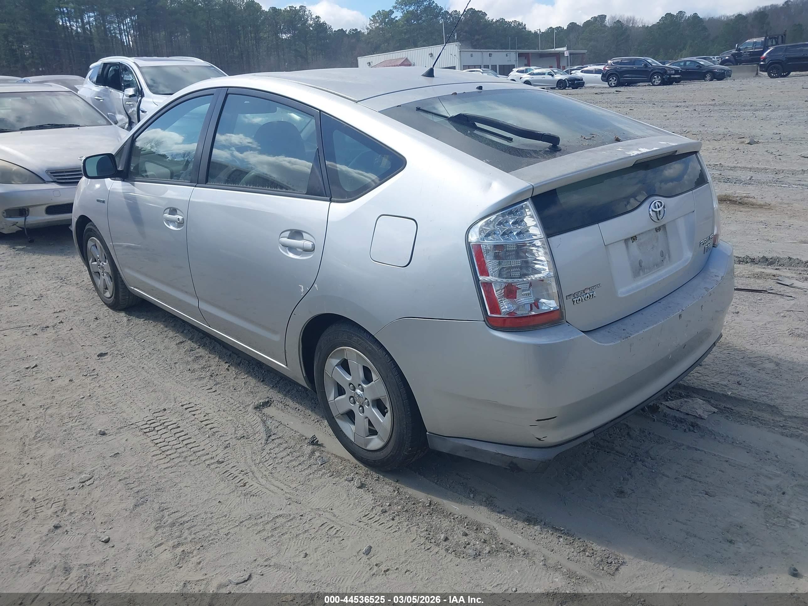 TOYOTA PRIUS image 3