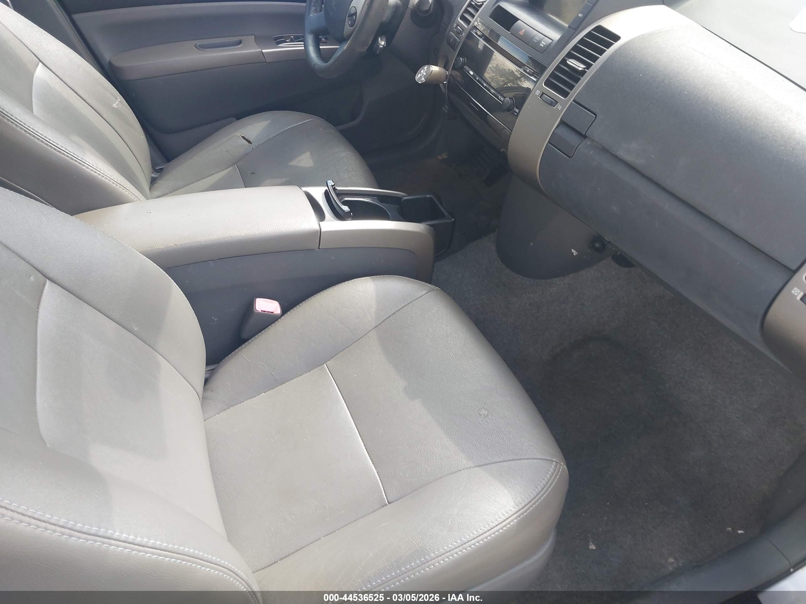 TOYOTA PRIUS image 5