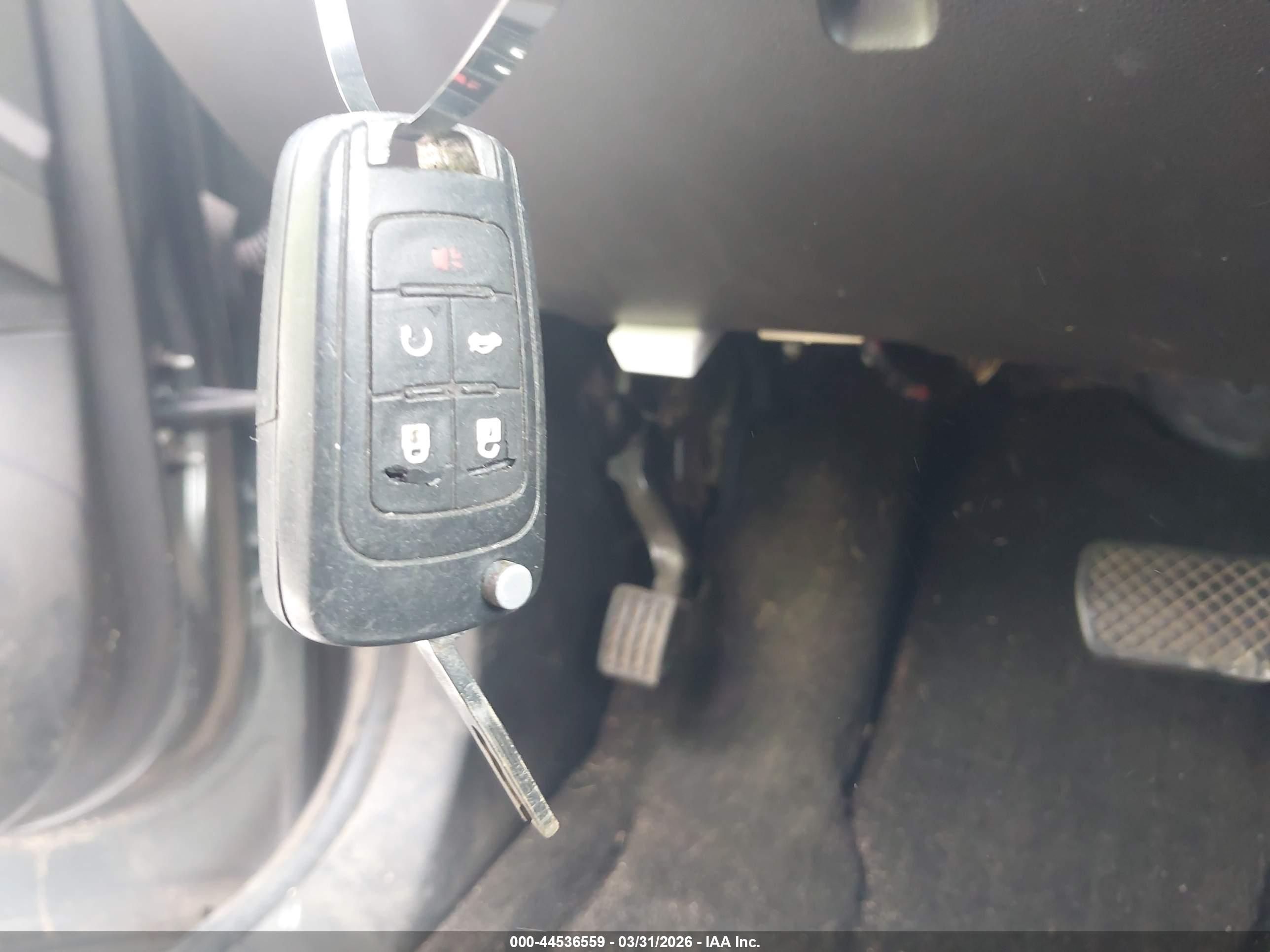 CHEVROLET EQUINOX image 11