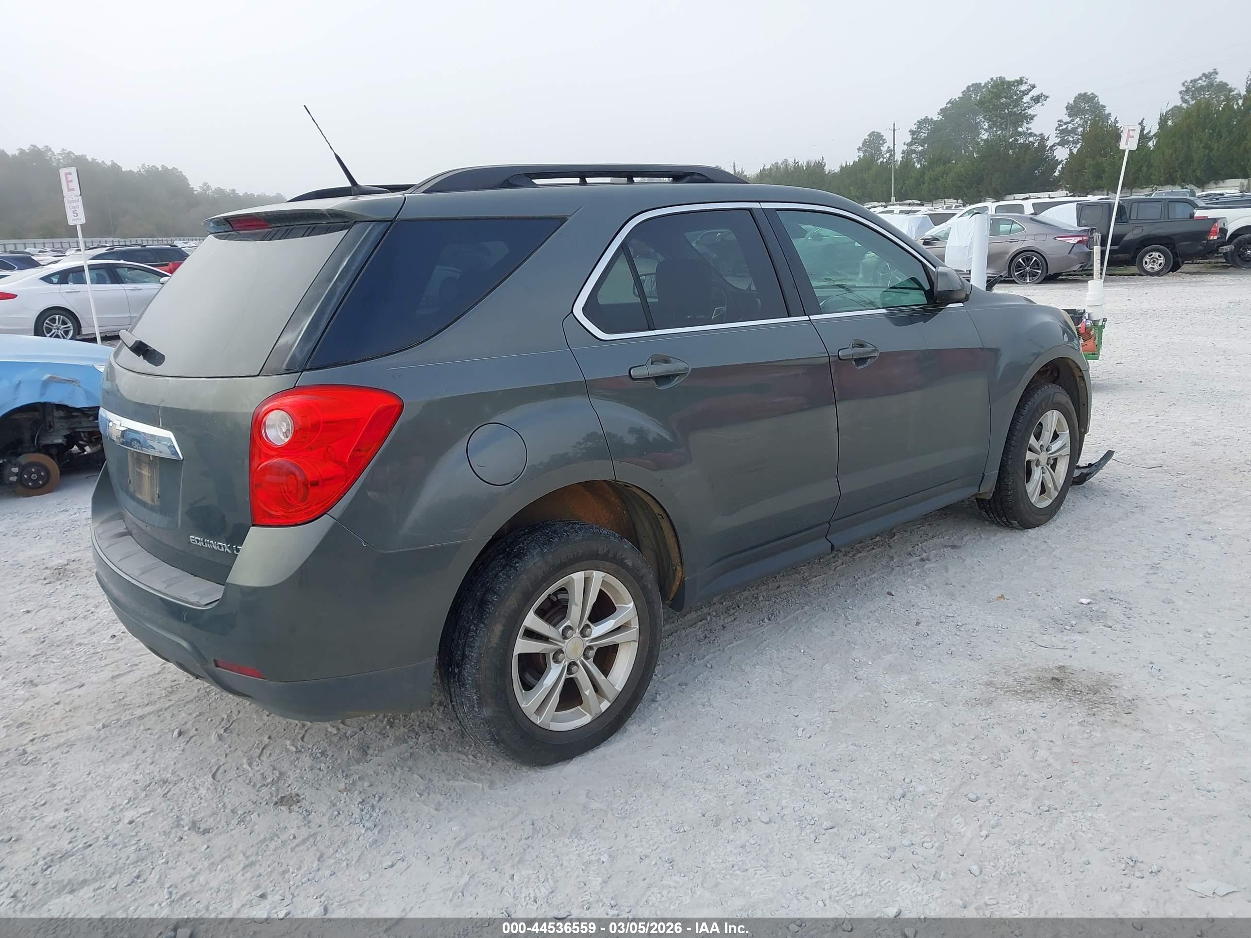 CHEVROLET EQUINOX image 4