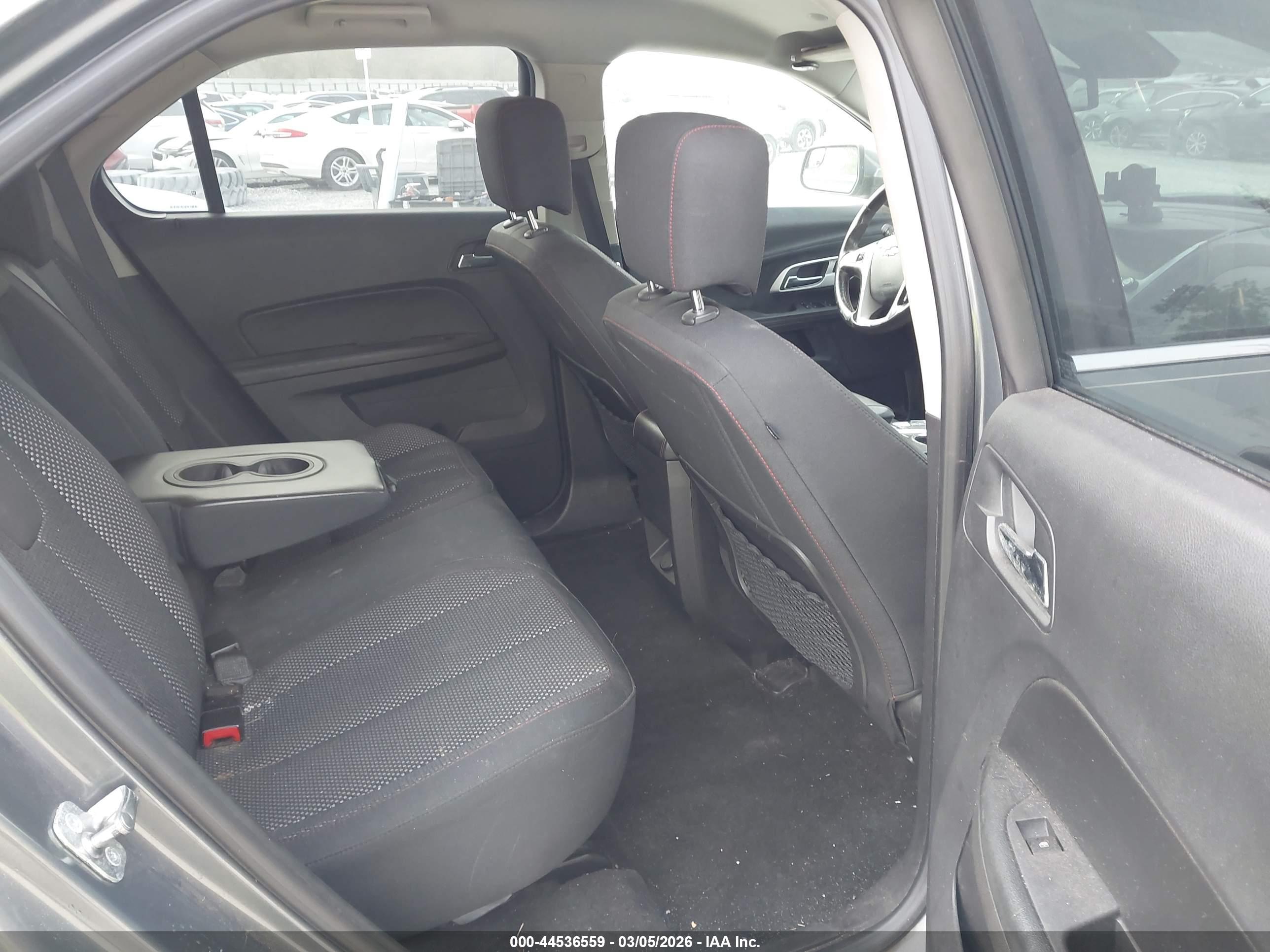 CHEVROLET EQUINOX image 8