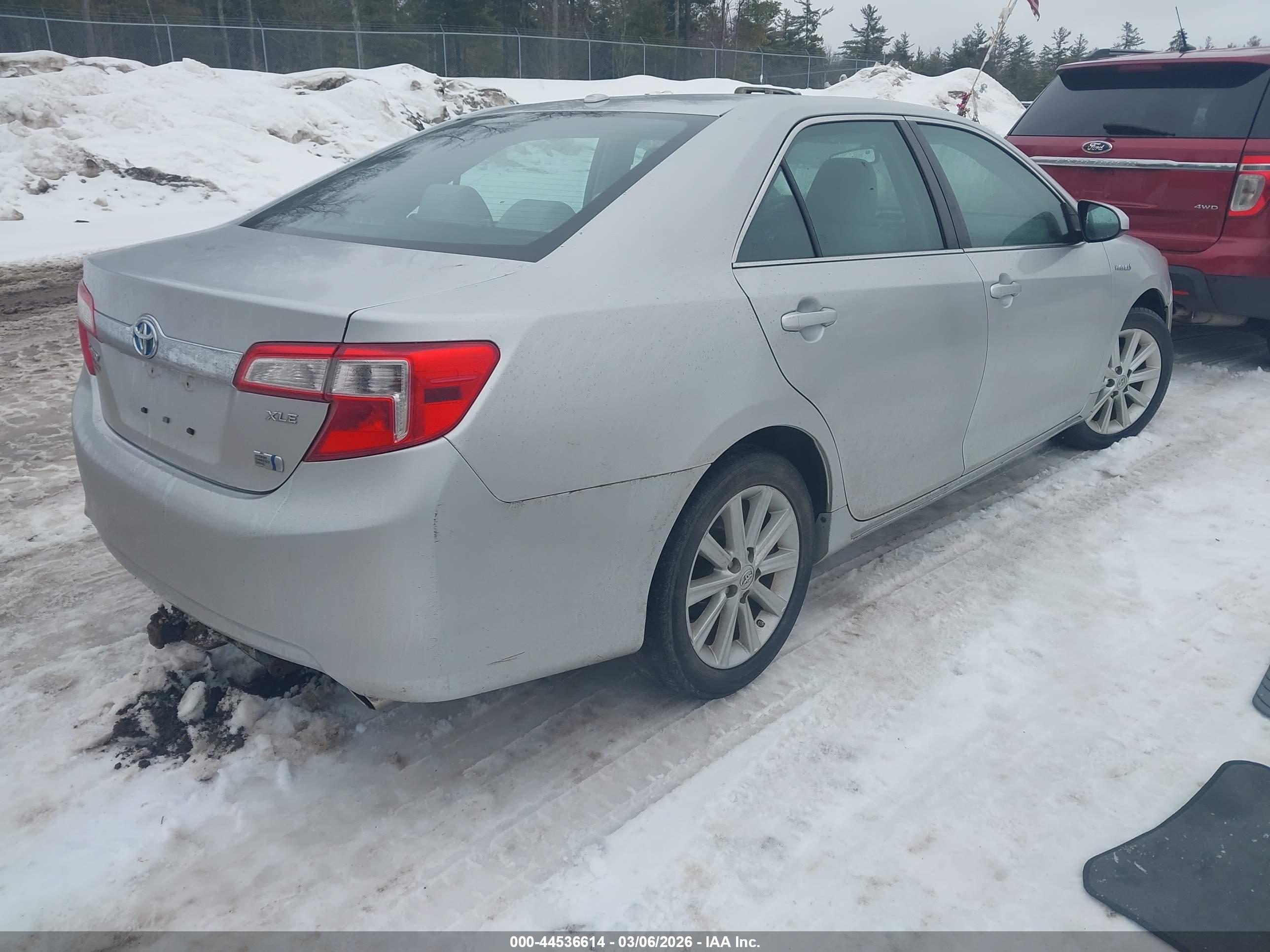 TOYOTA CAMRY image 4