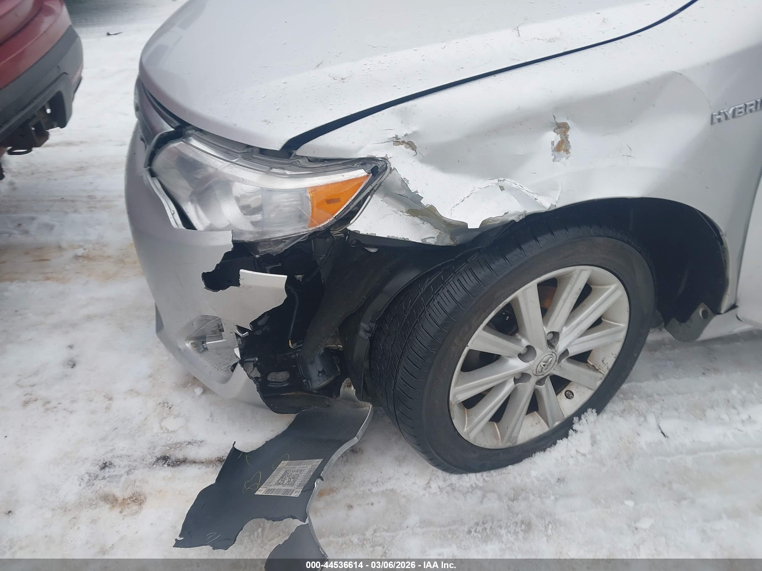 TOYOTA CAMRY image 6