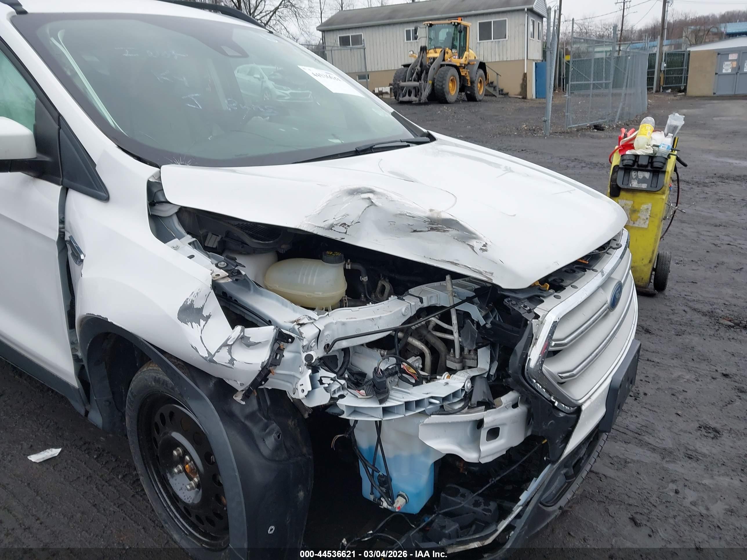 FORD ESCAPE image 6