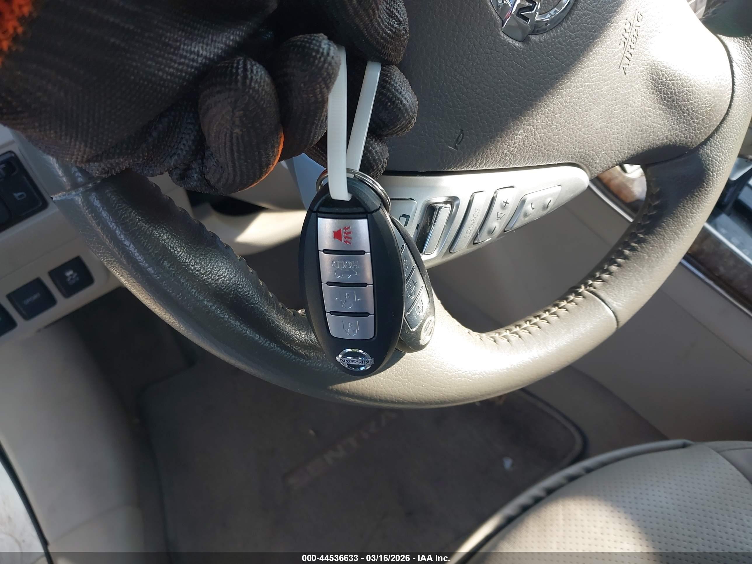 NISSAN SENTRA image 11