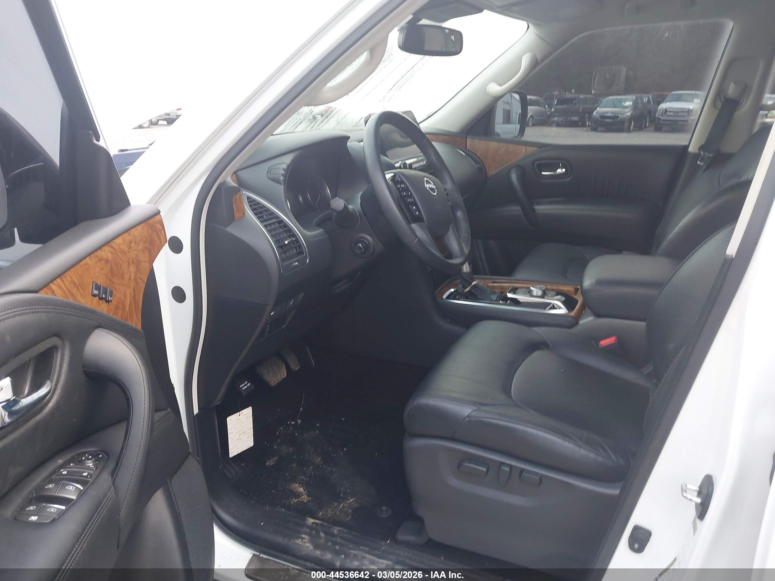 NISSAN ARMADA image 5