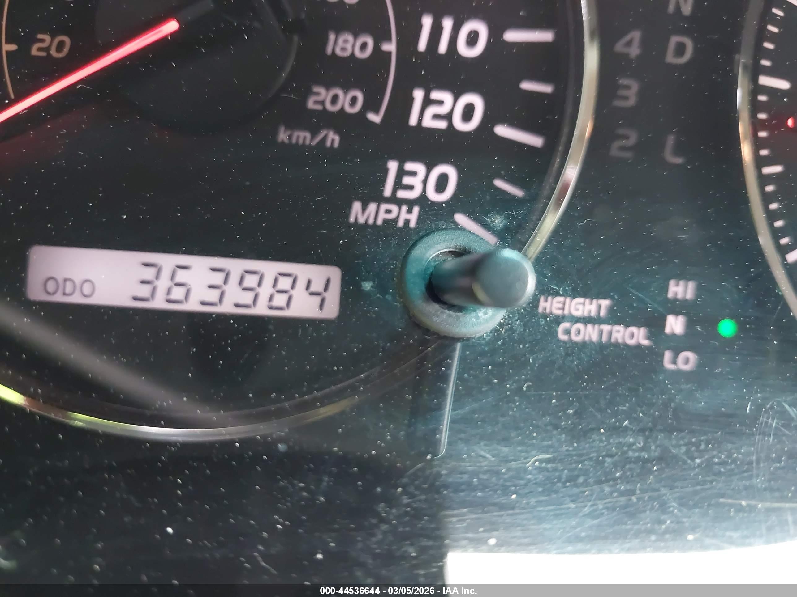 LEXUS GX image 7