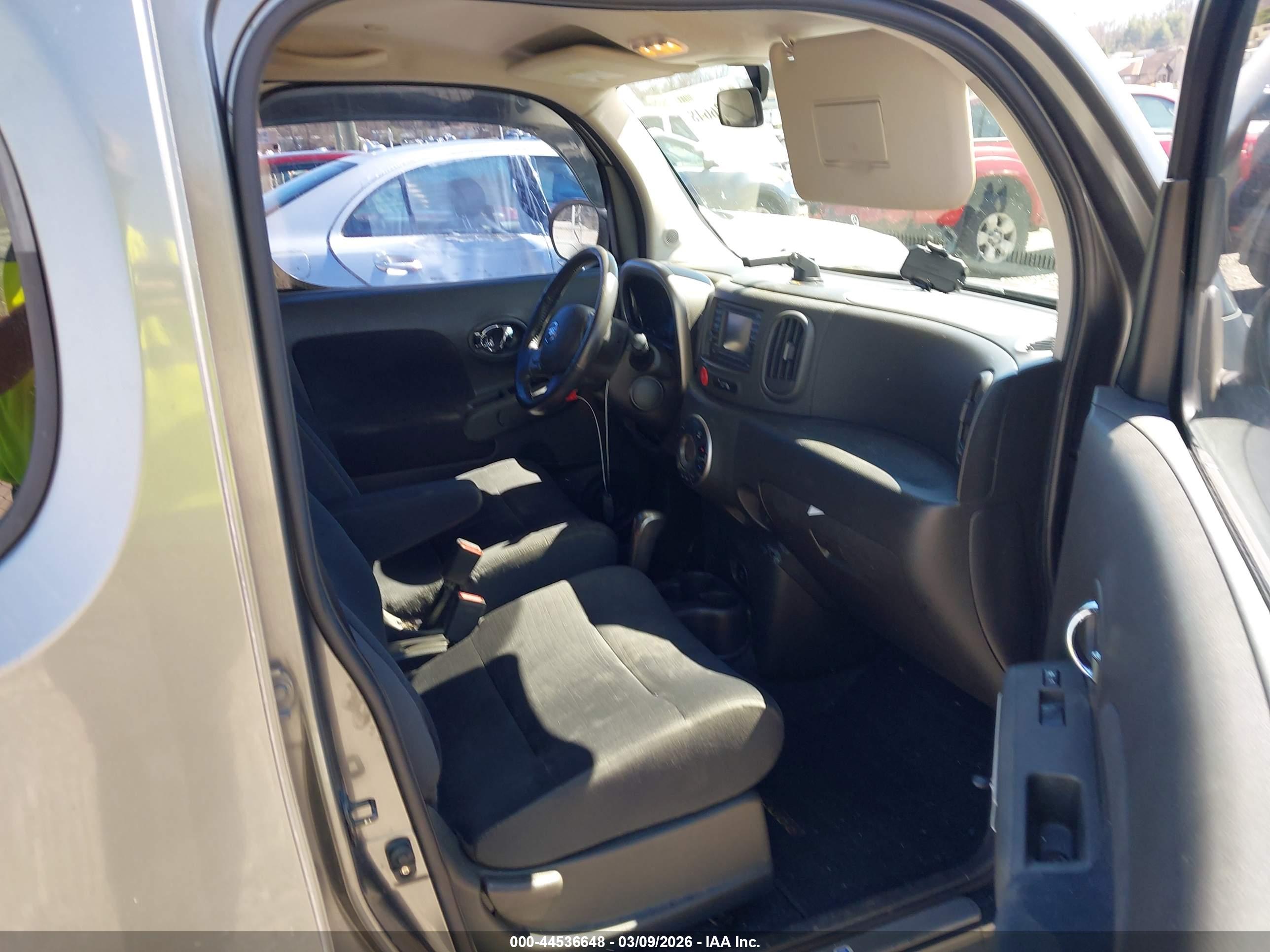 NISSAN CUBE image 5