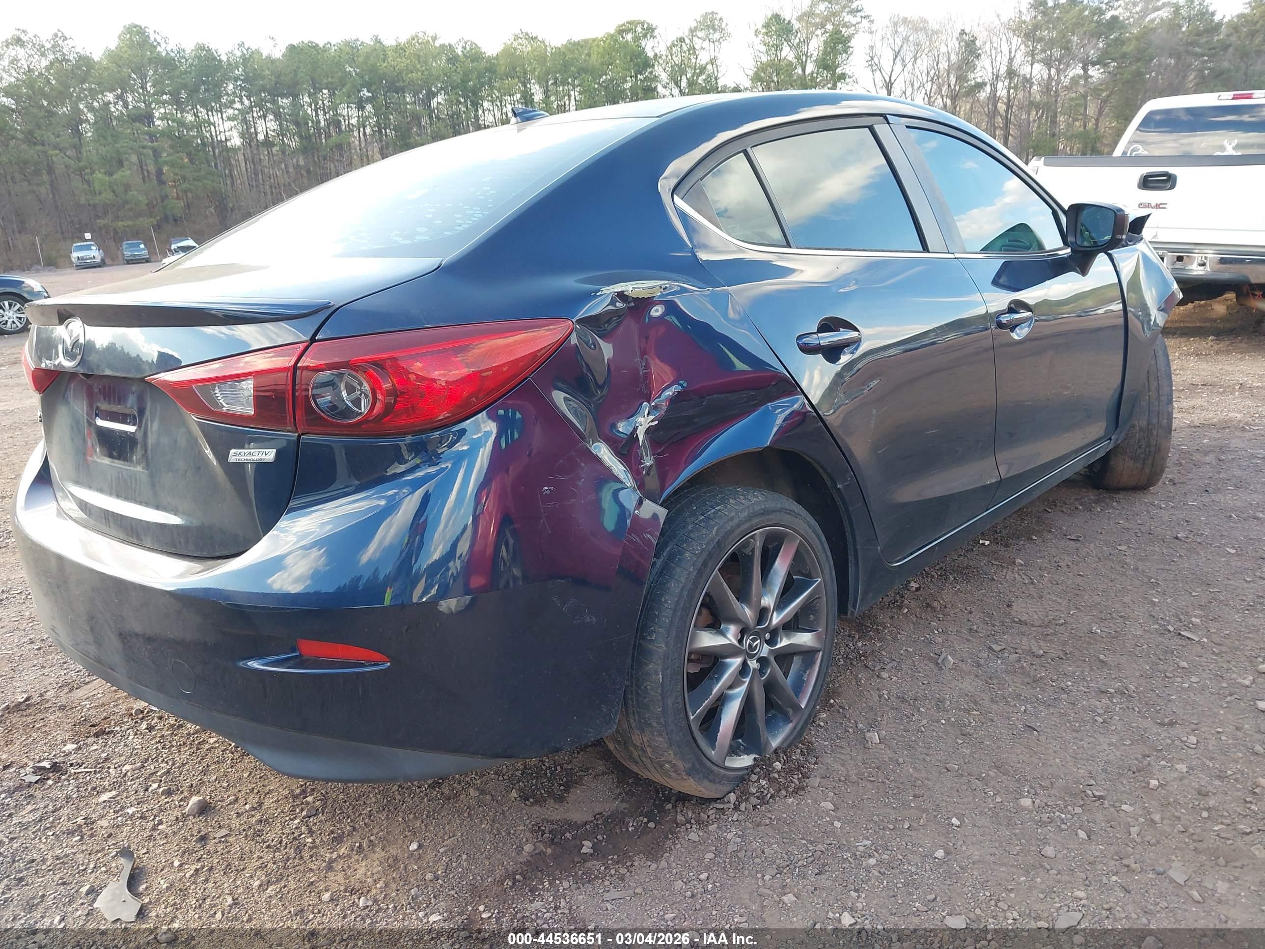 MAZDA MAZDA3 image 4