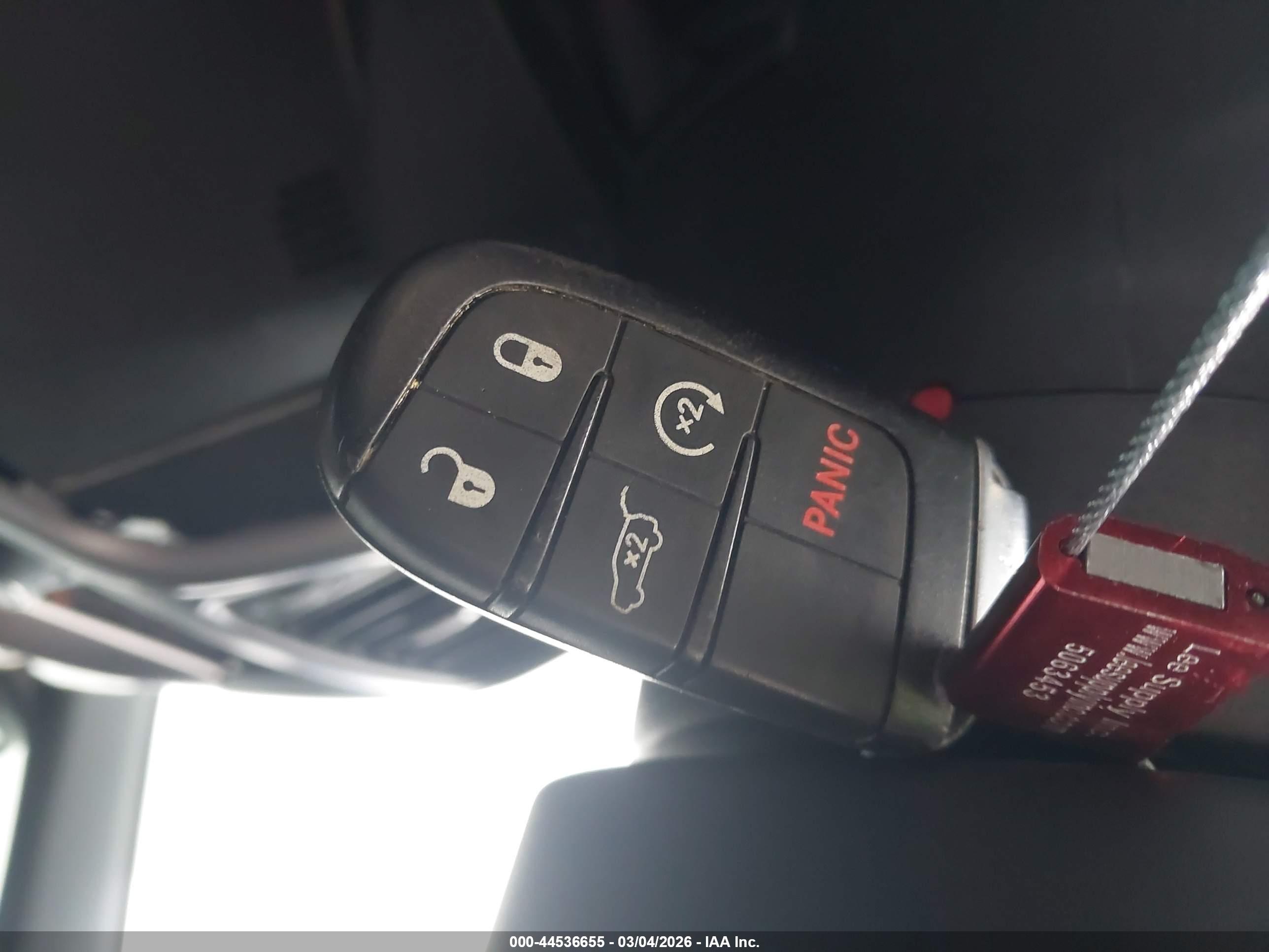 JEEP GRAND image 11