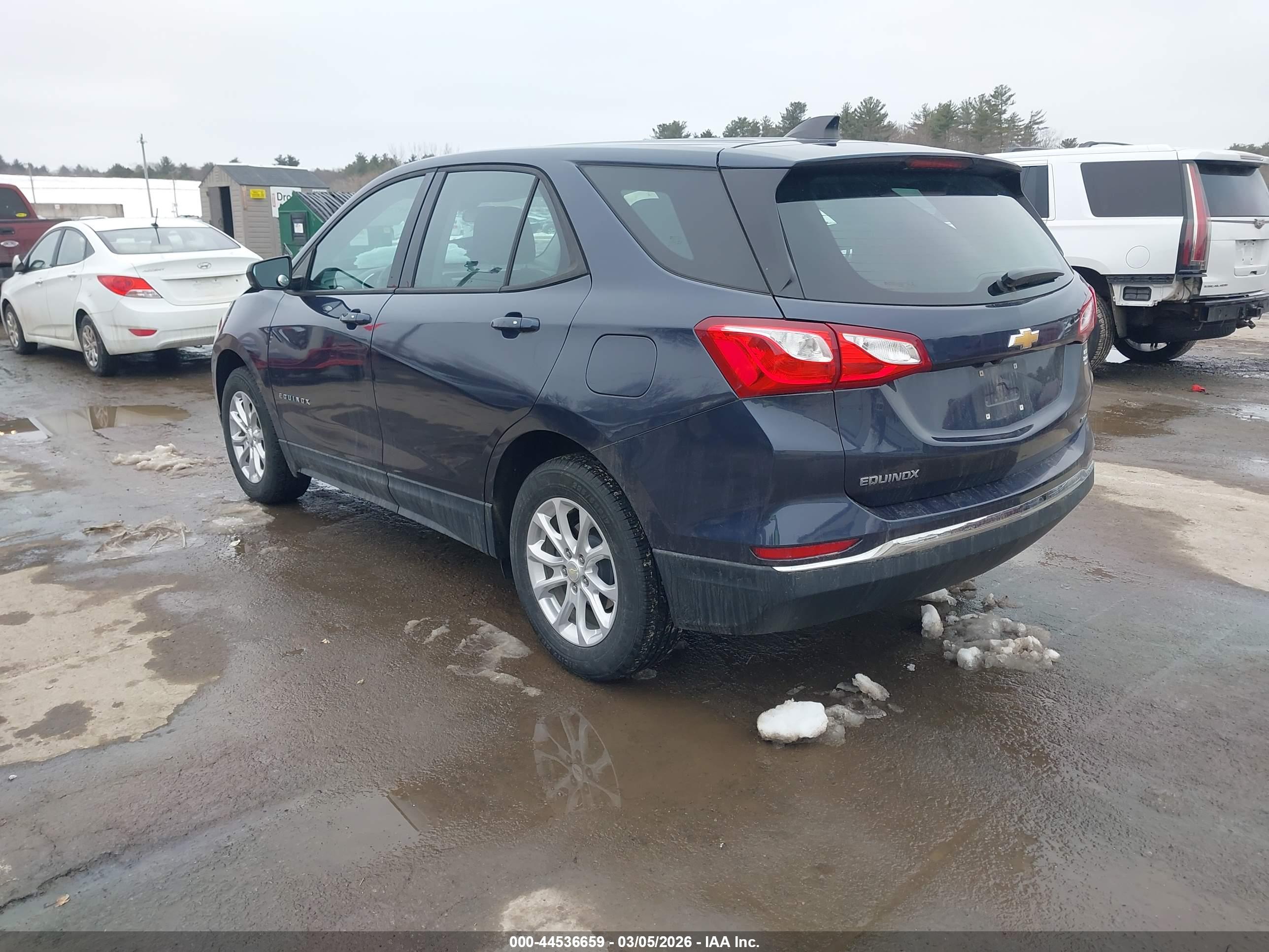 CHEVROLET EQUINOX image 3