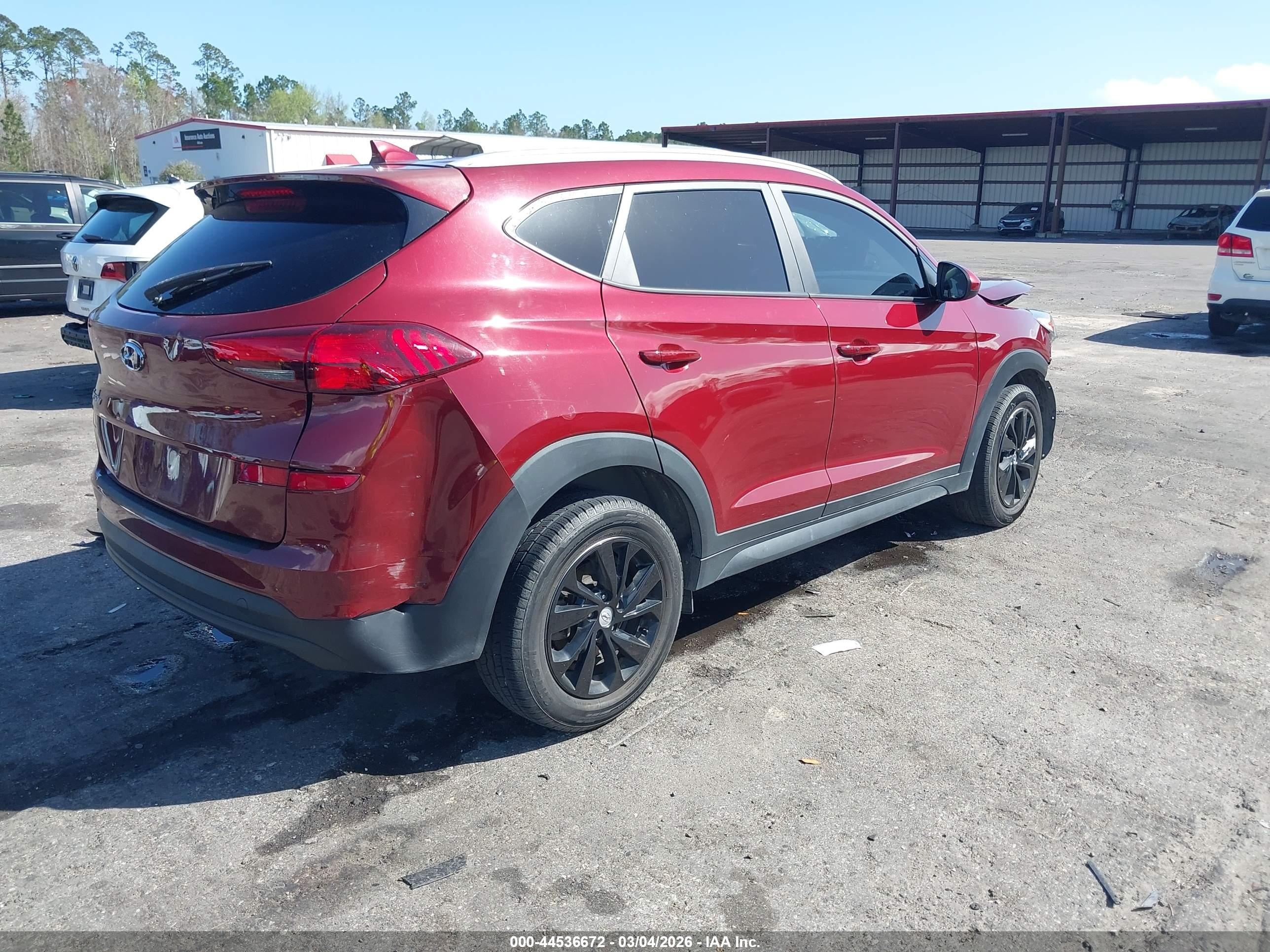 HYUNDAI TUCSON image 4