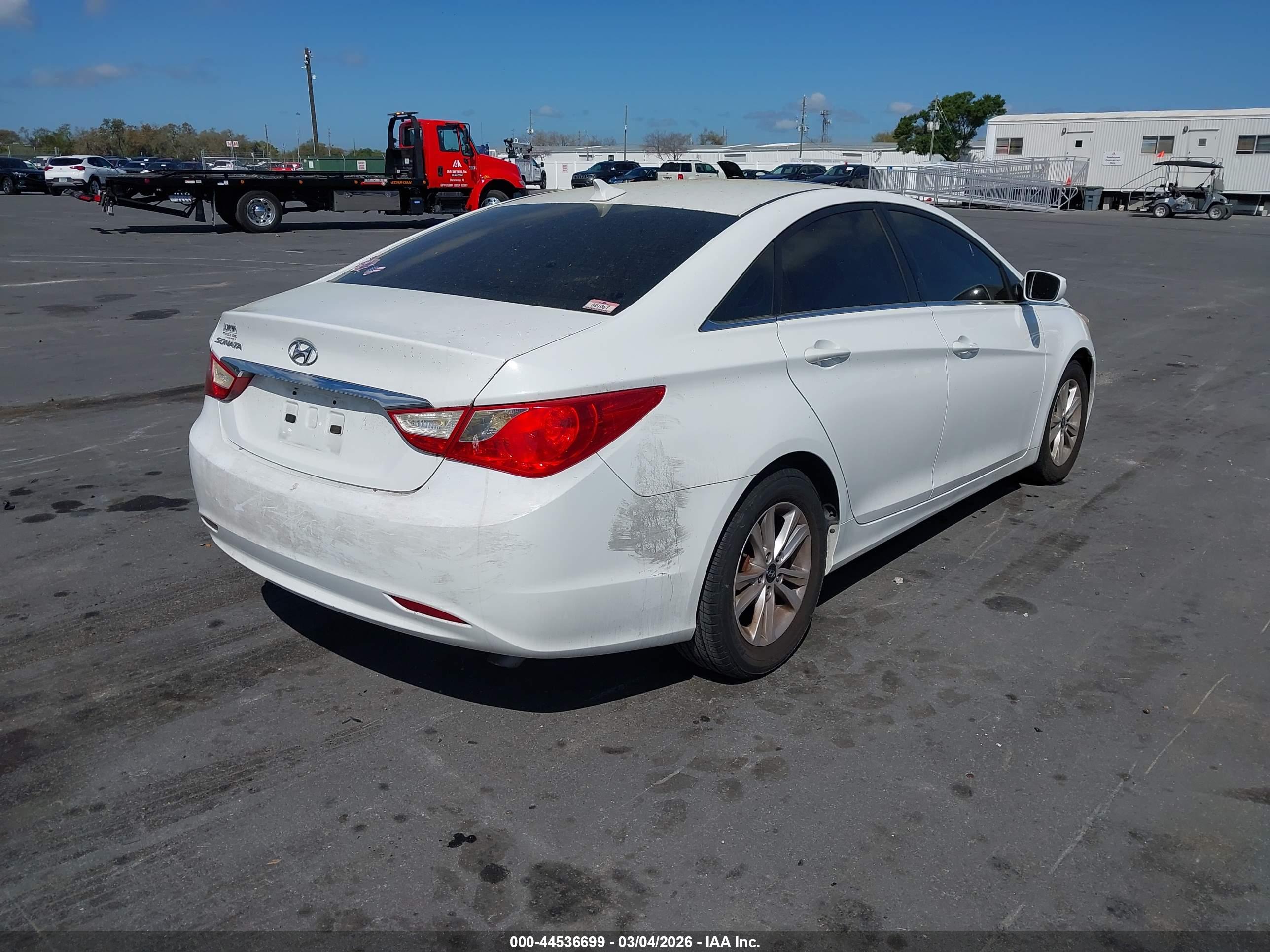 HYUNDAI SONATA image 4