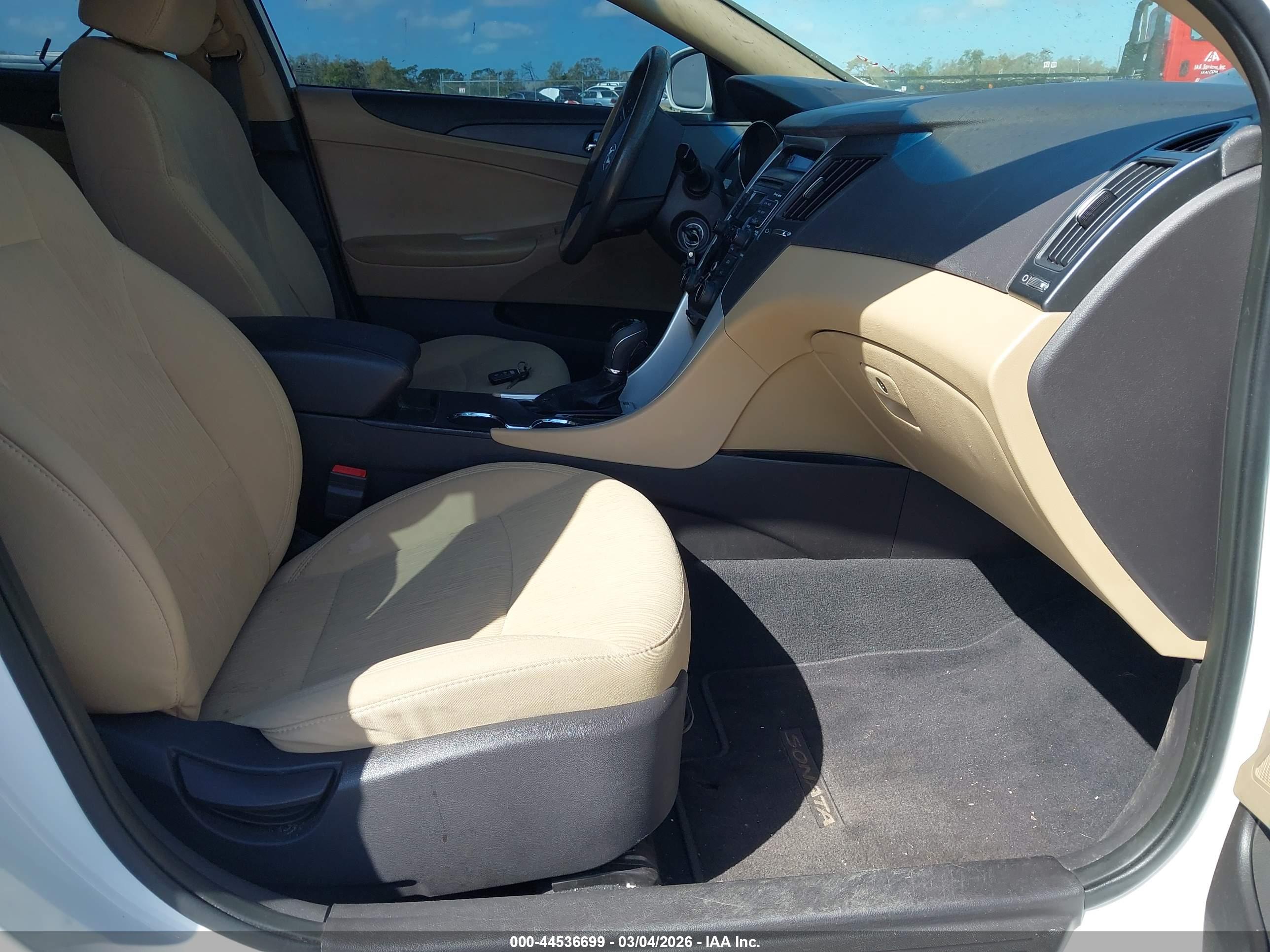 HYUNDAI SONATA image 5