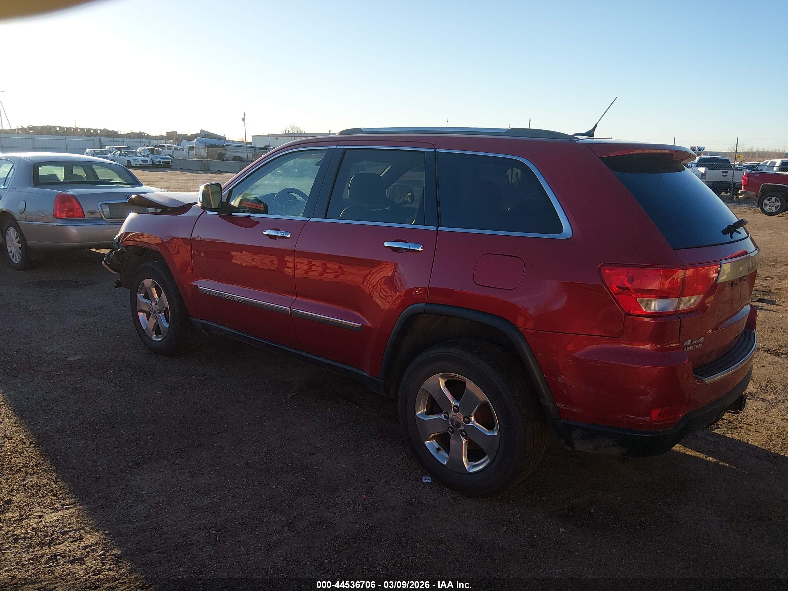JEEP GRAND image 3