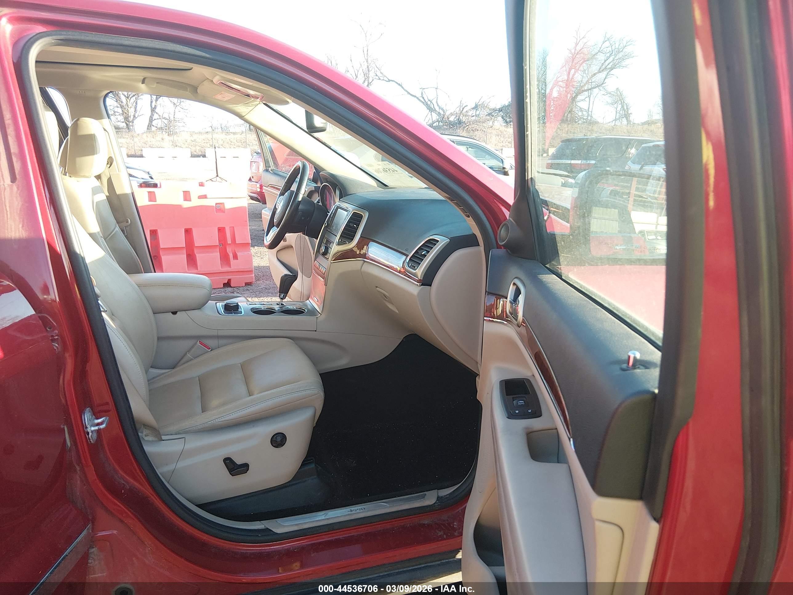 JEEP GRAND image 5