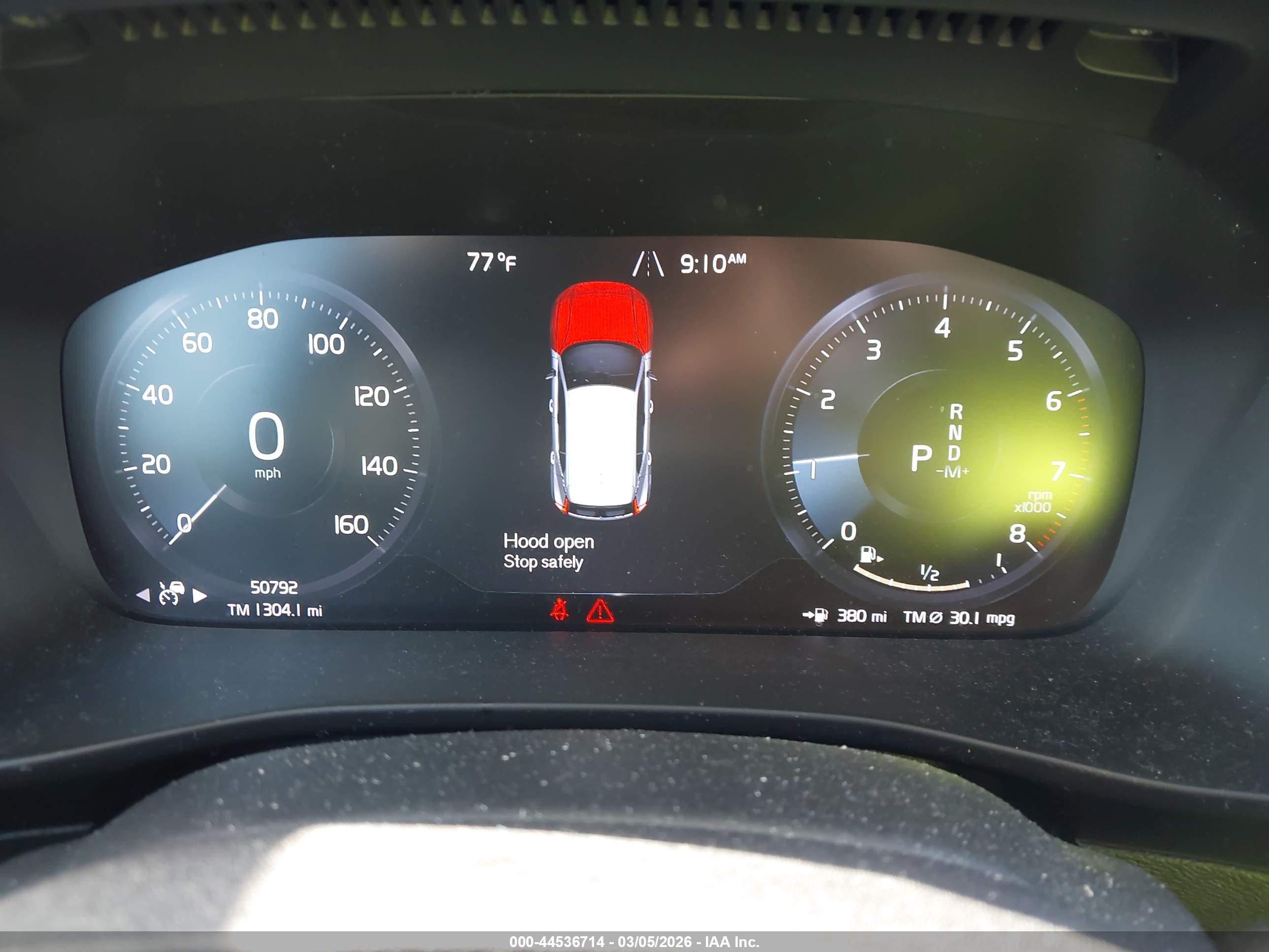 VOLVO XC40 image 7