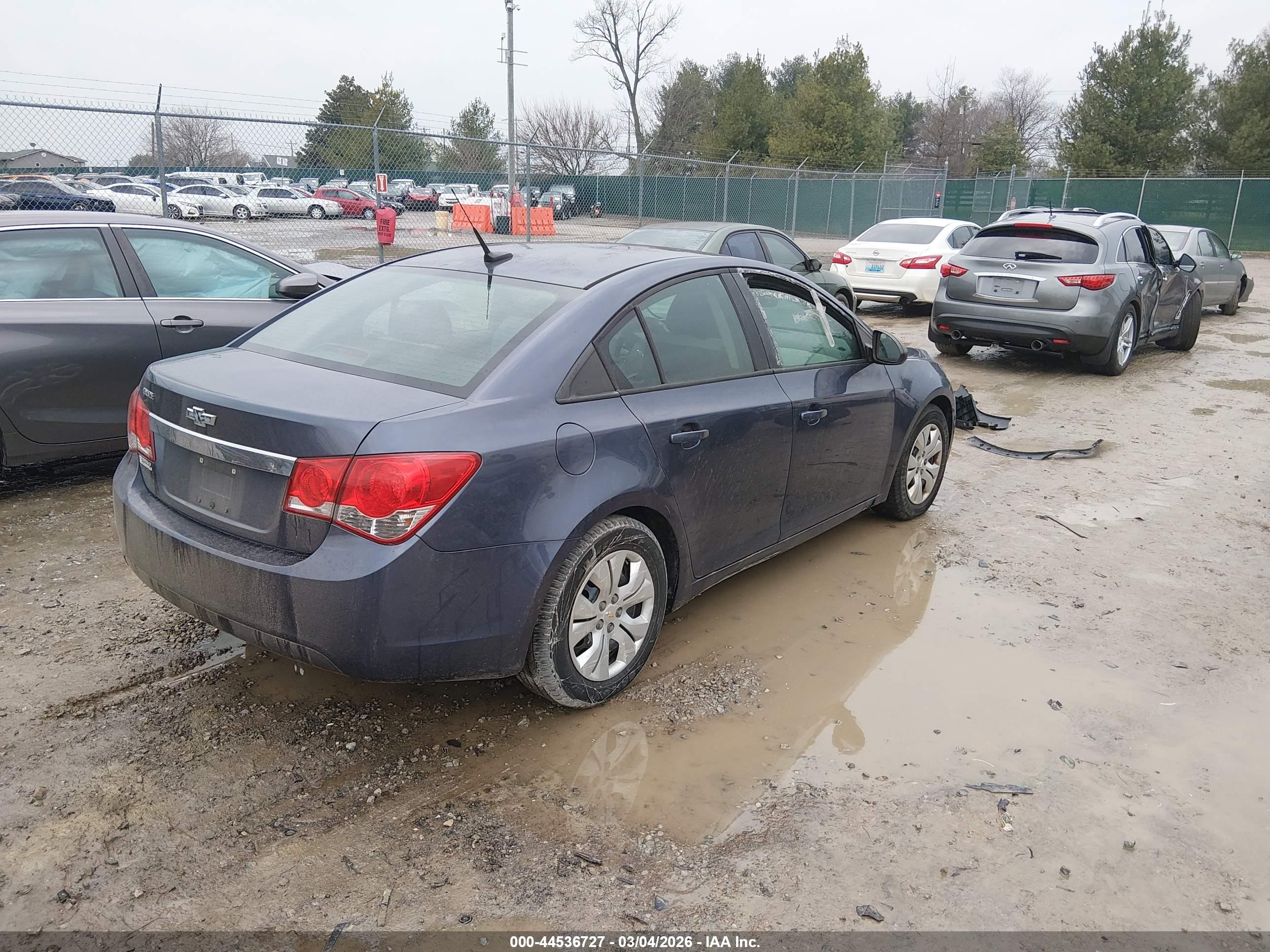 CHEVROLET CRUZE image 4