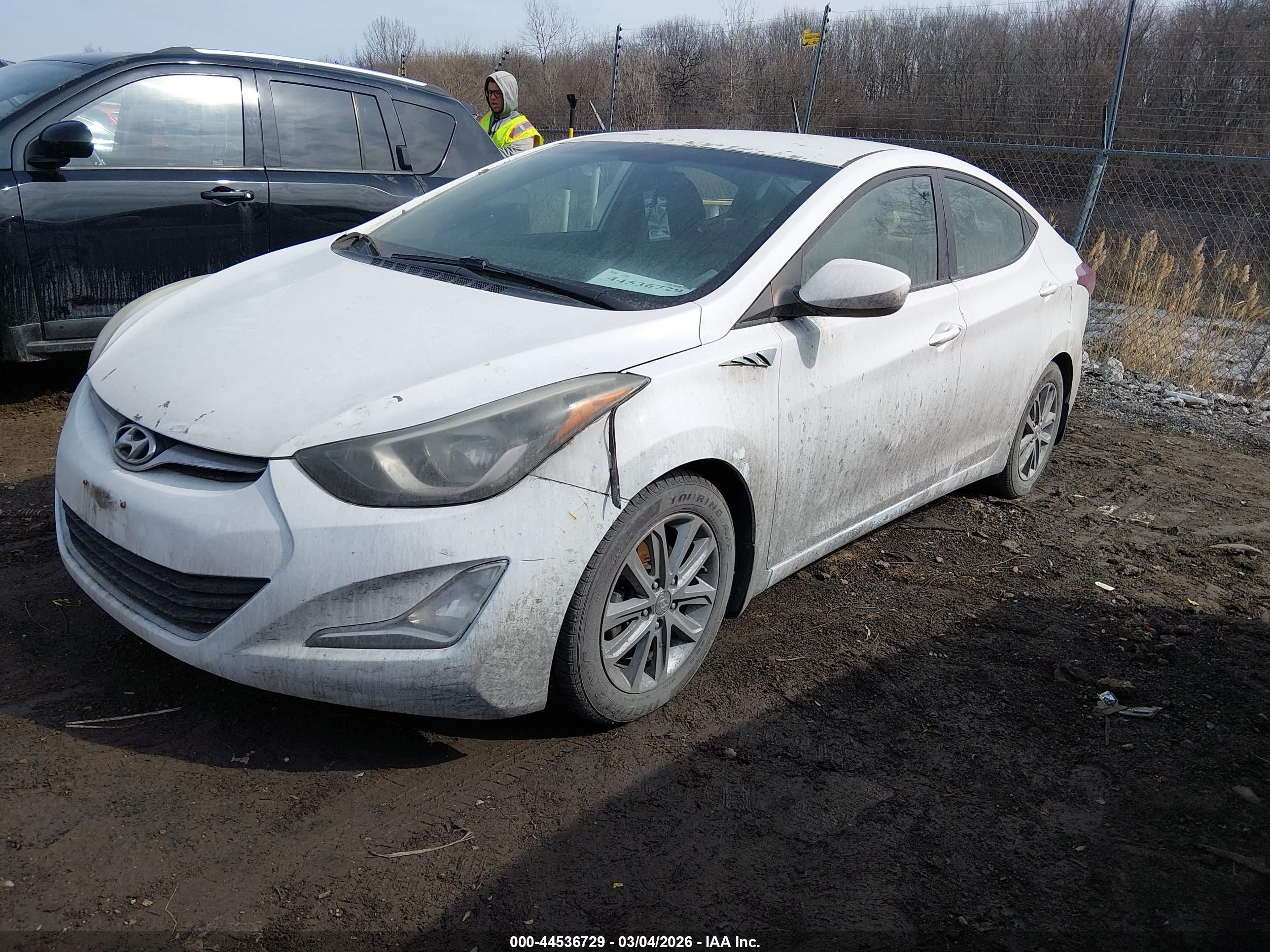 HYUNDAI ELANTRA image 2