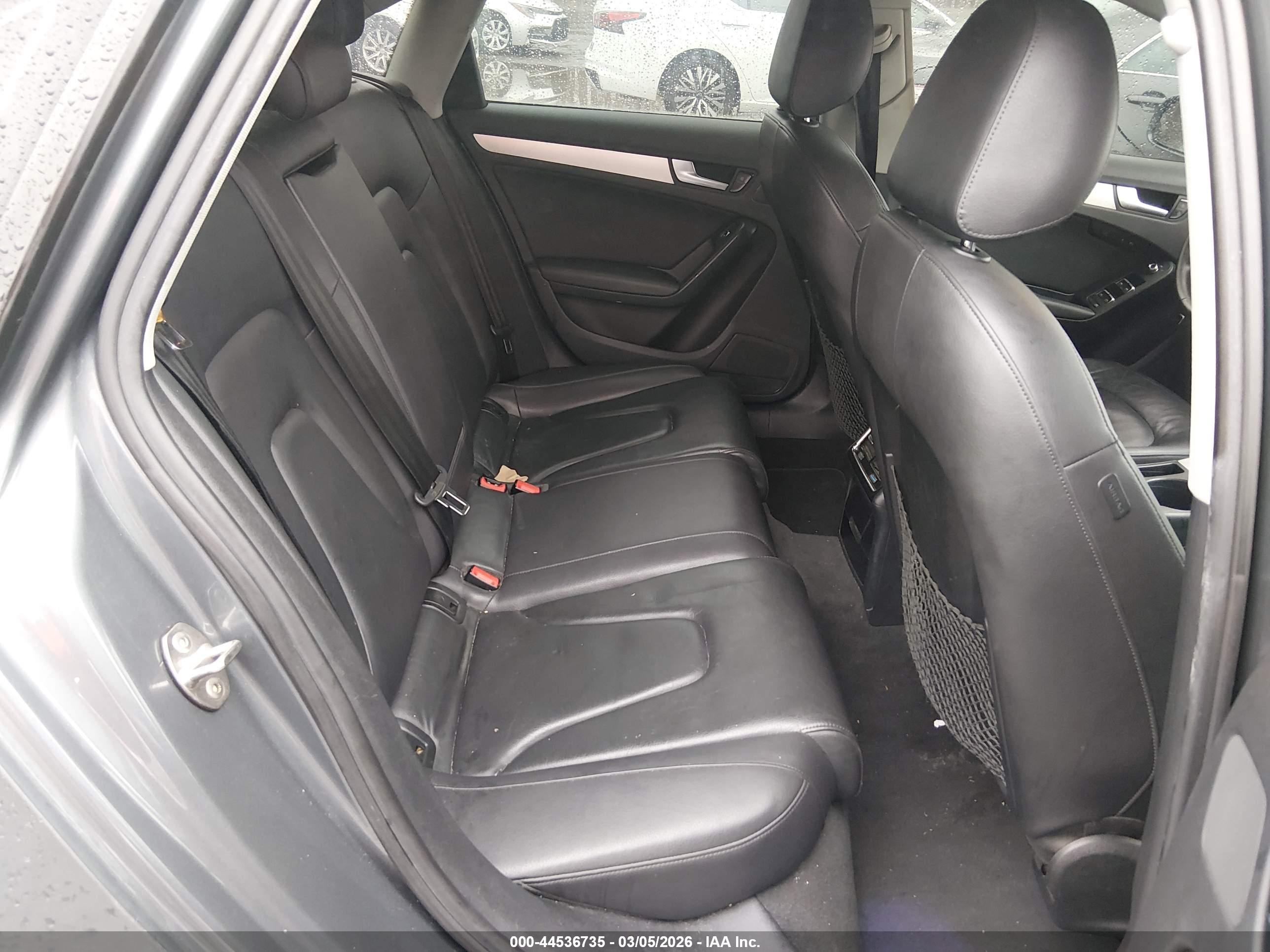 AUDI A4 image 8