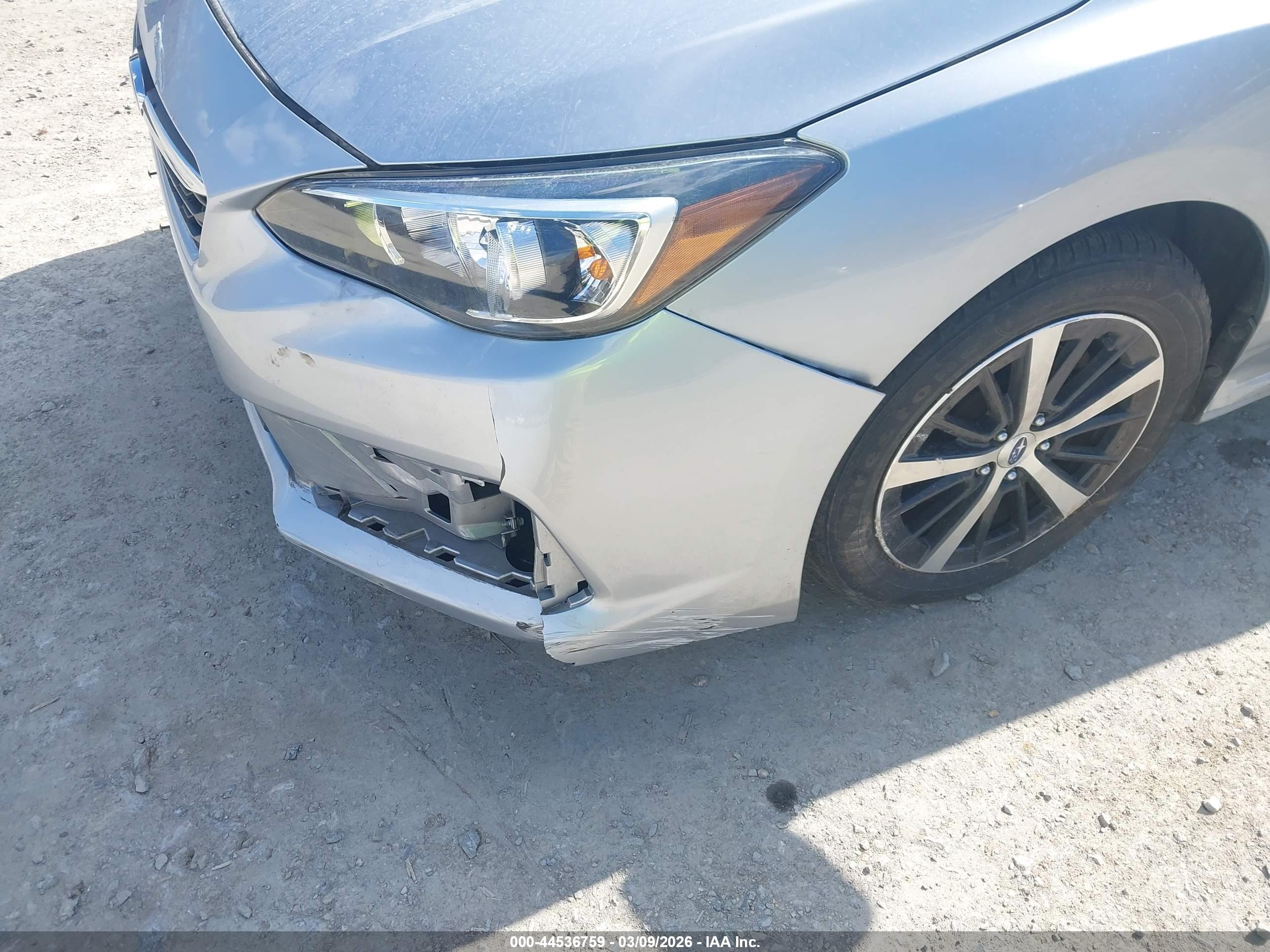 SUBARU IMPREZA image 6