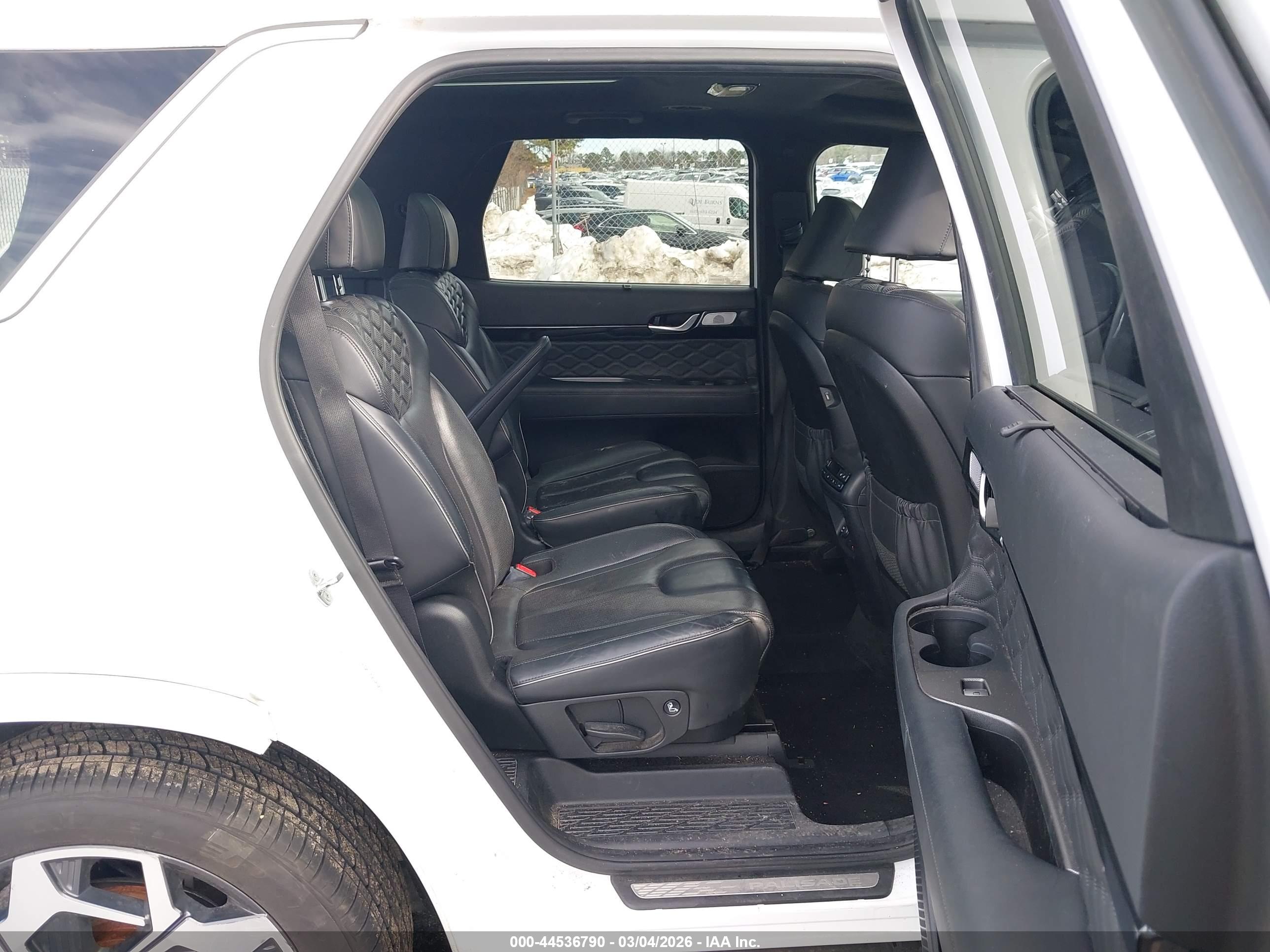 HYUNDAI PALISADE image 8