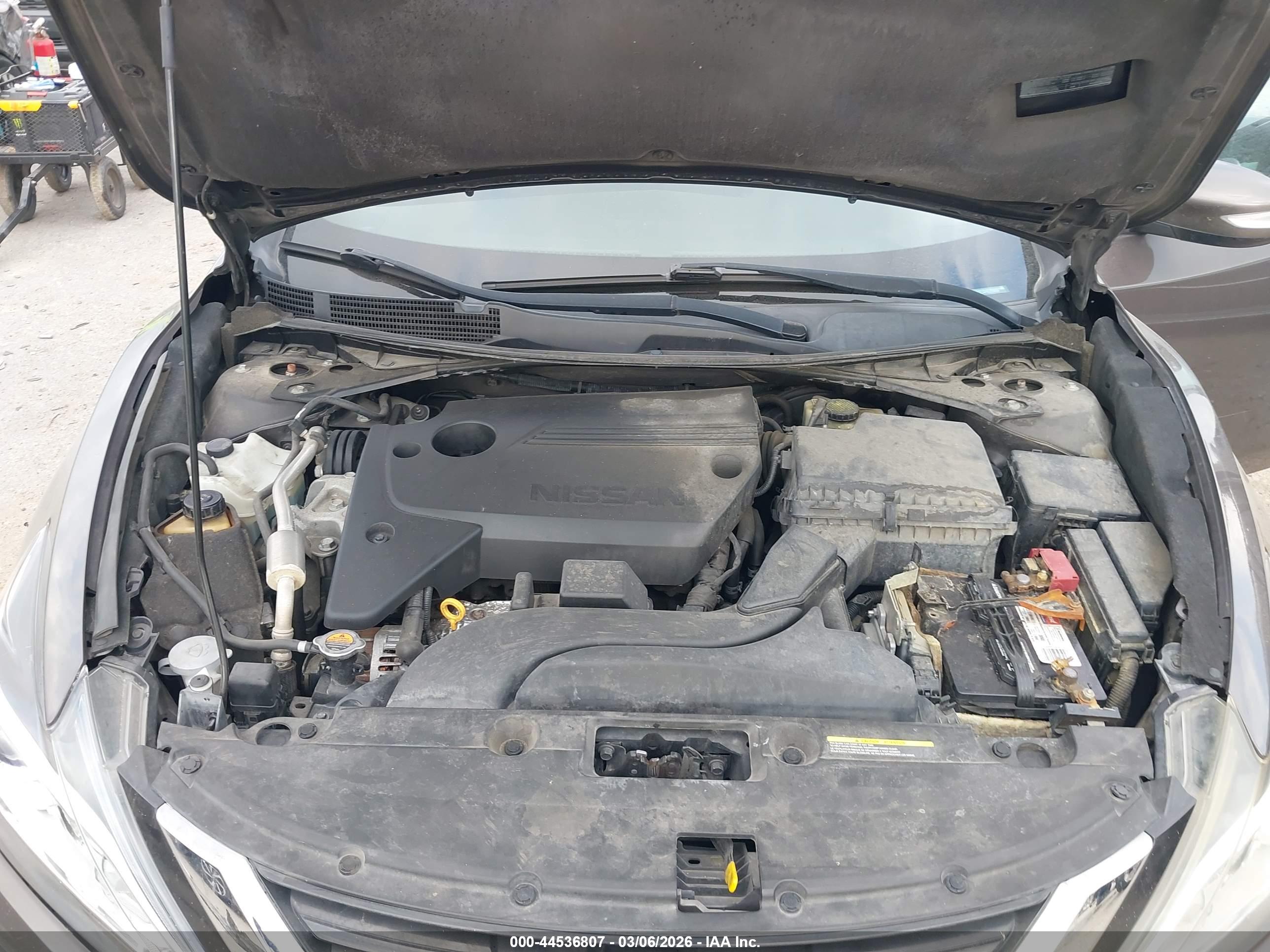 NISSAN ALTIMA image 10