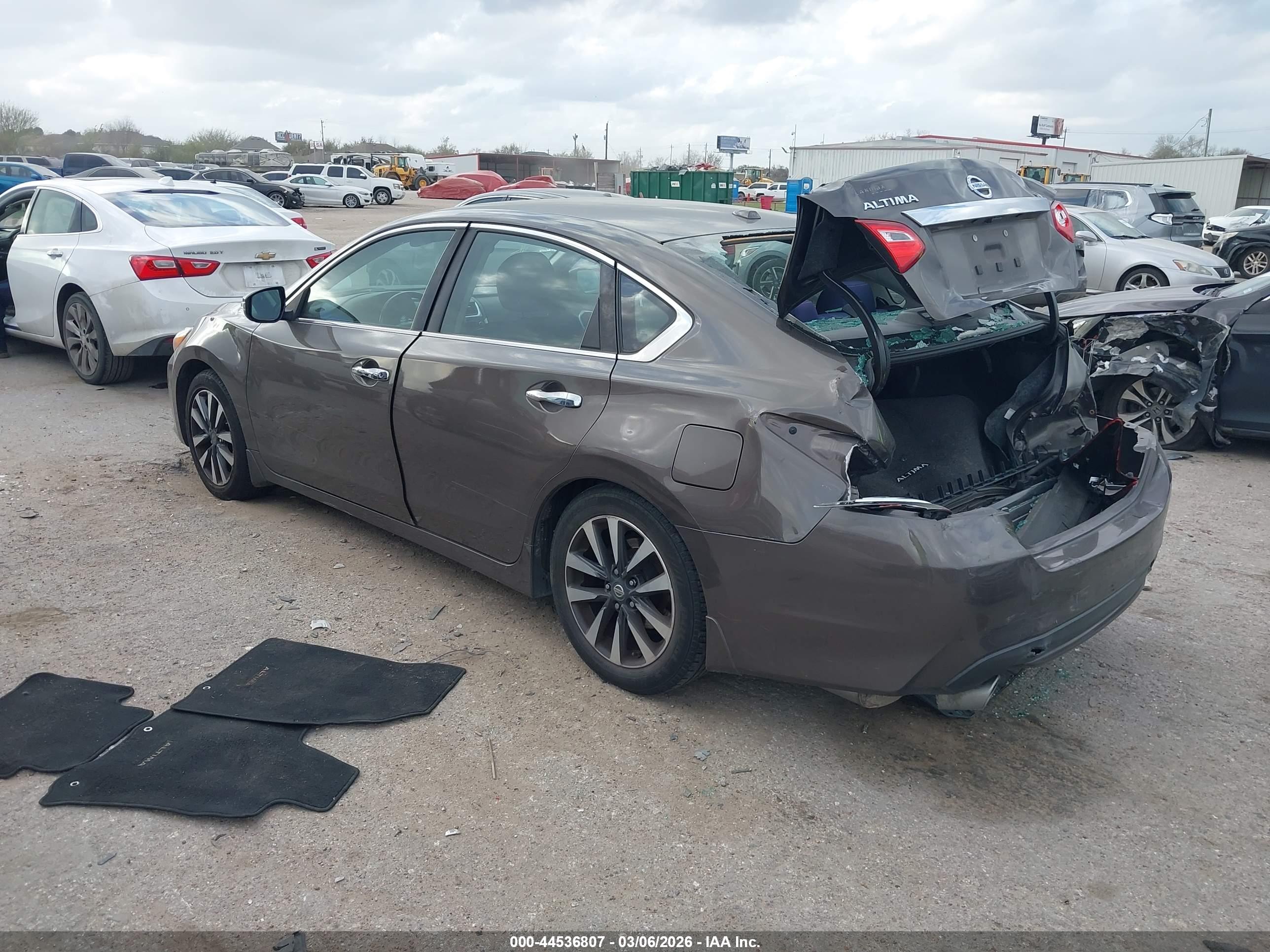 NISSAN ALTIMA image 3