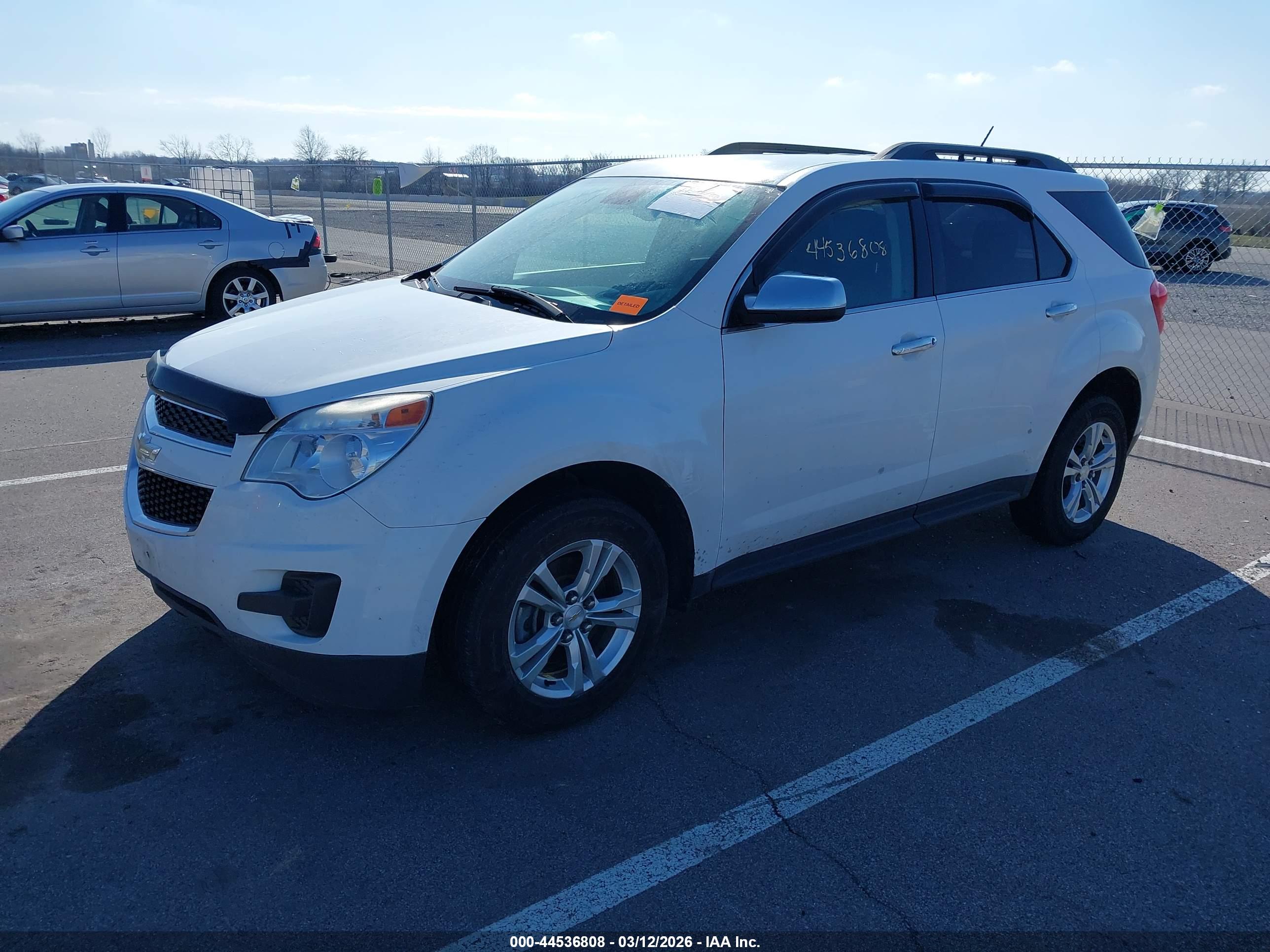 CHEVROLET EQUINOX image 2