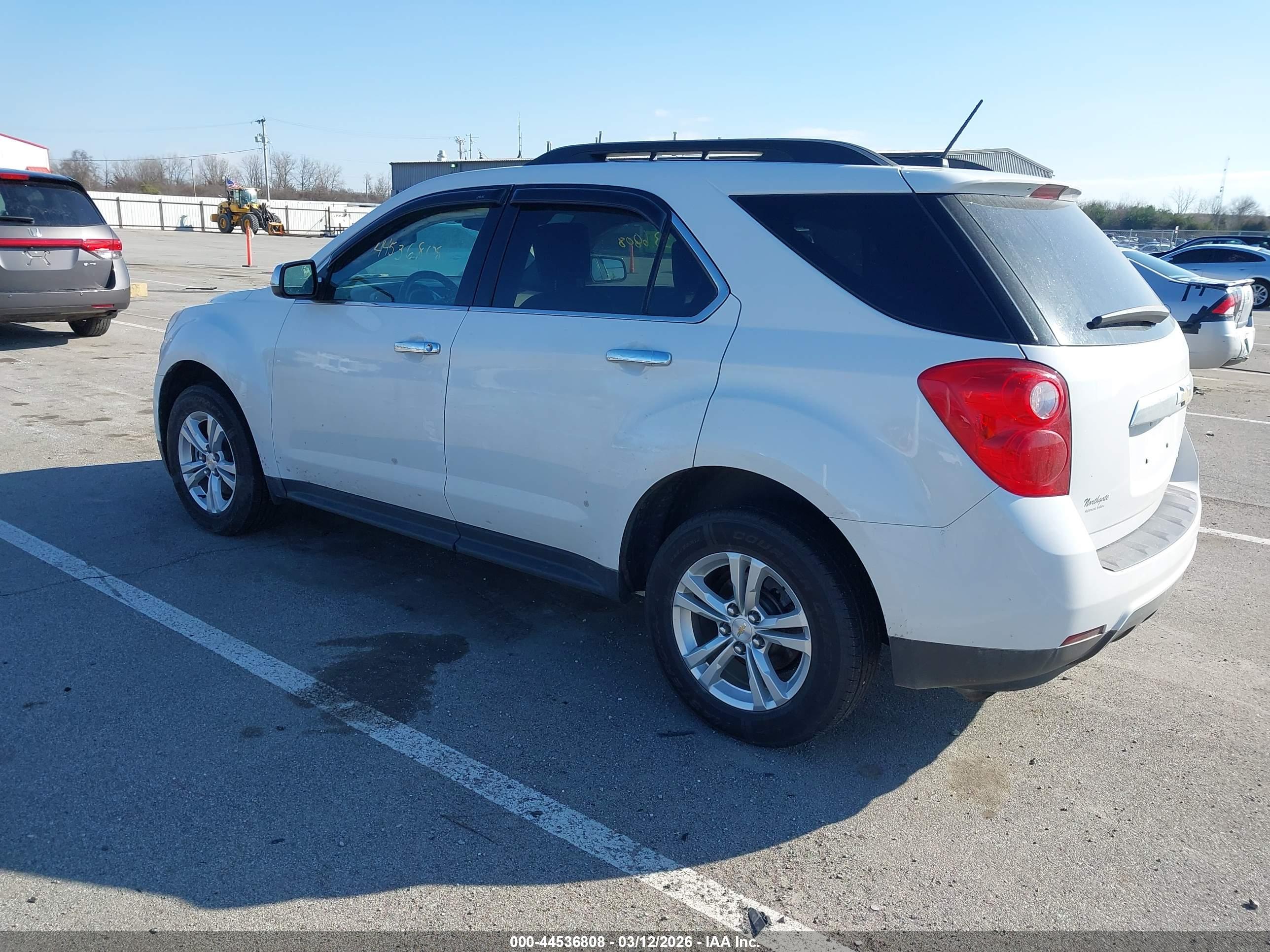 CHEVROLET EQUINOX image 3