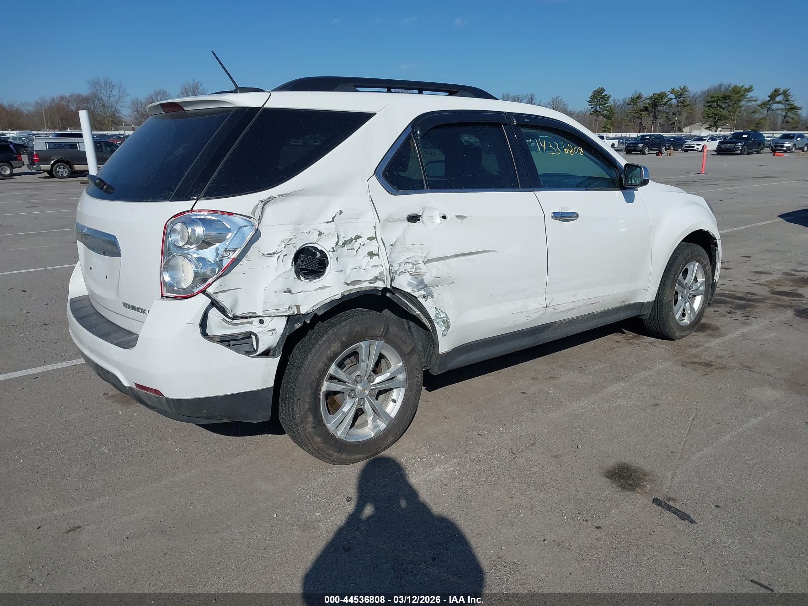 CHEVROLET EQUINOX image 4
