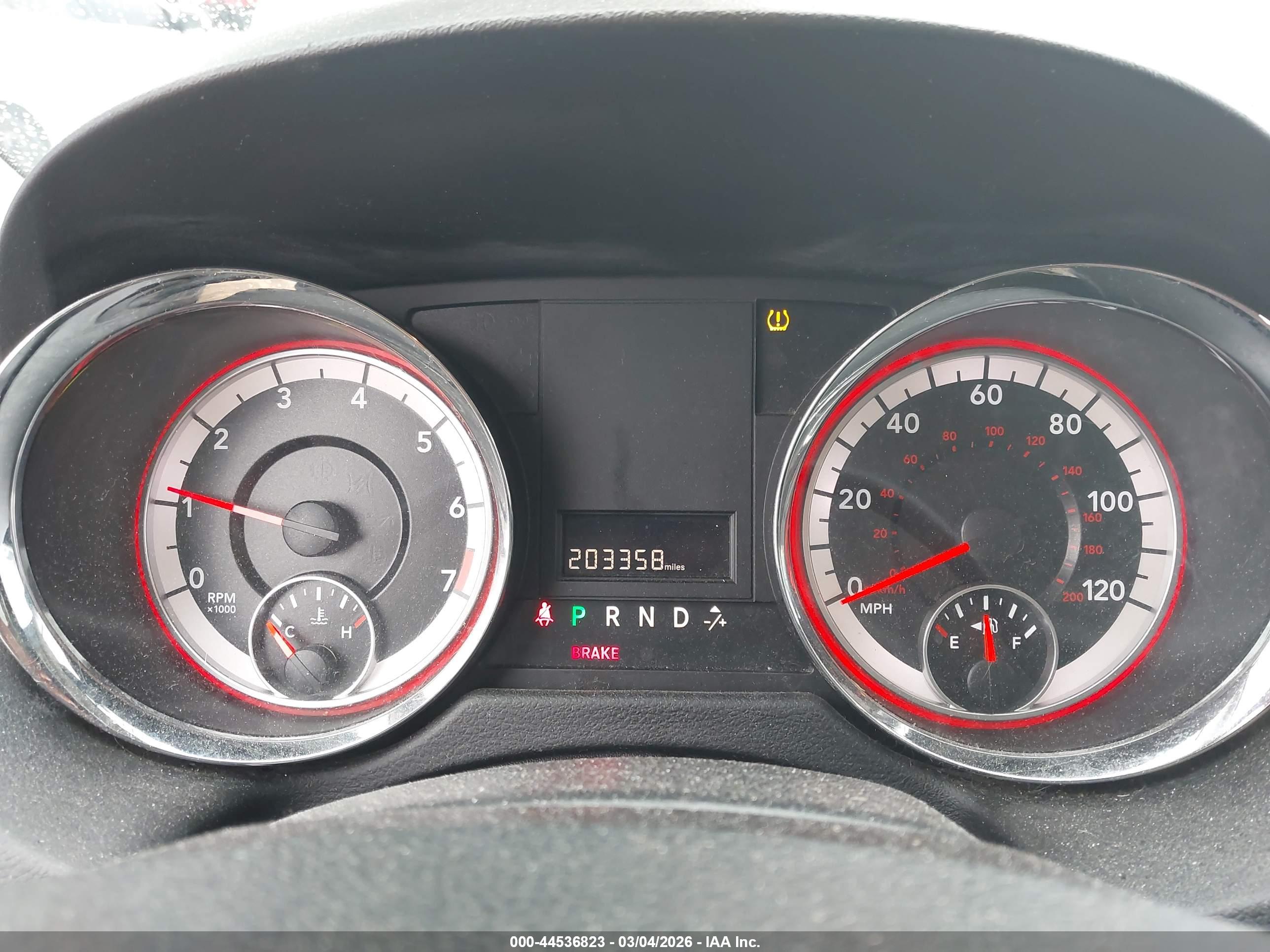 DODGE GRAND image 7