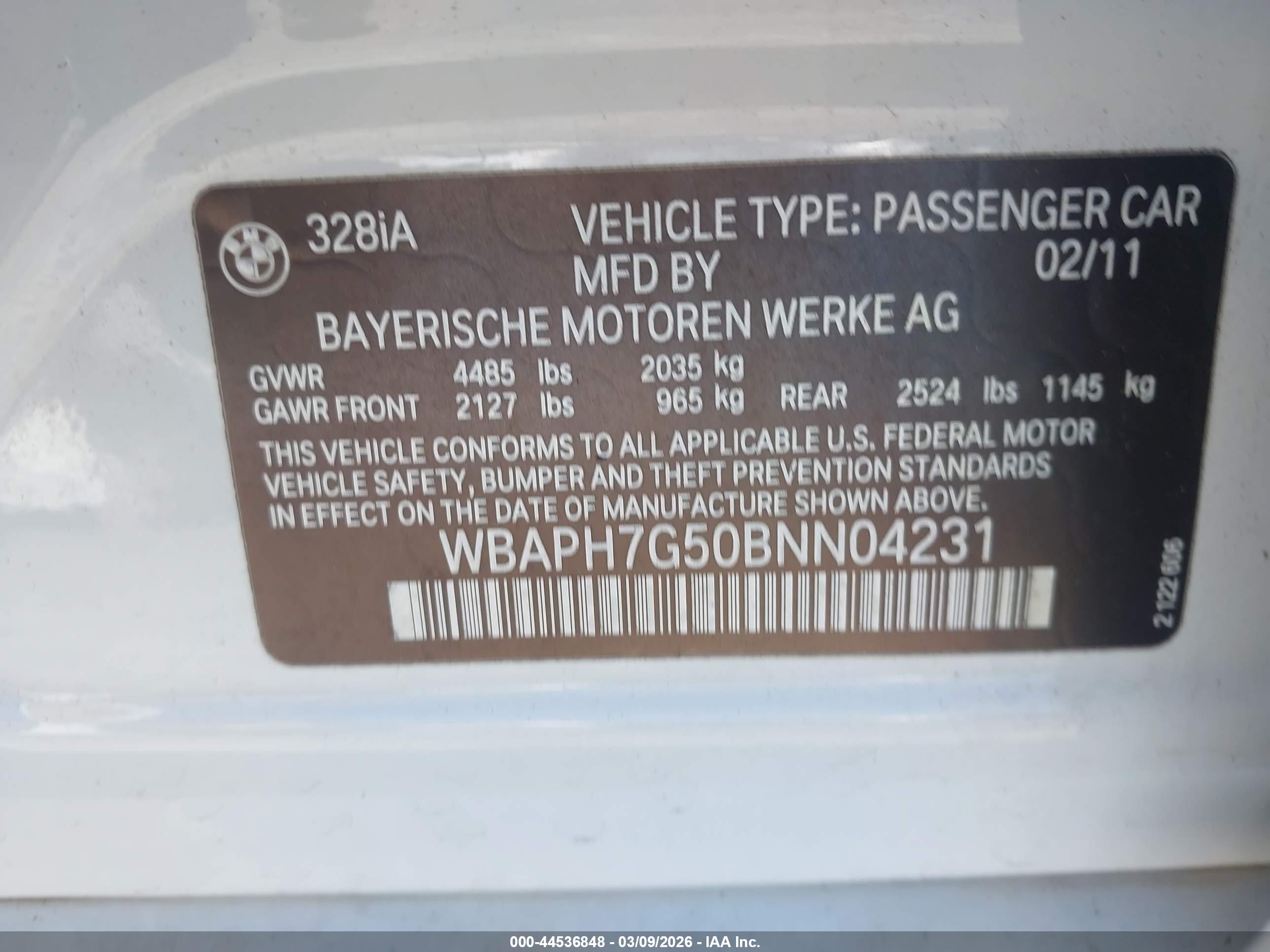 BMW 328I image 9