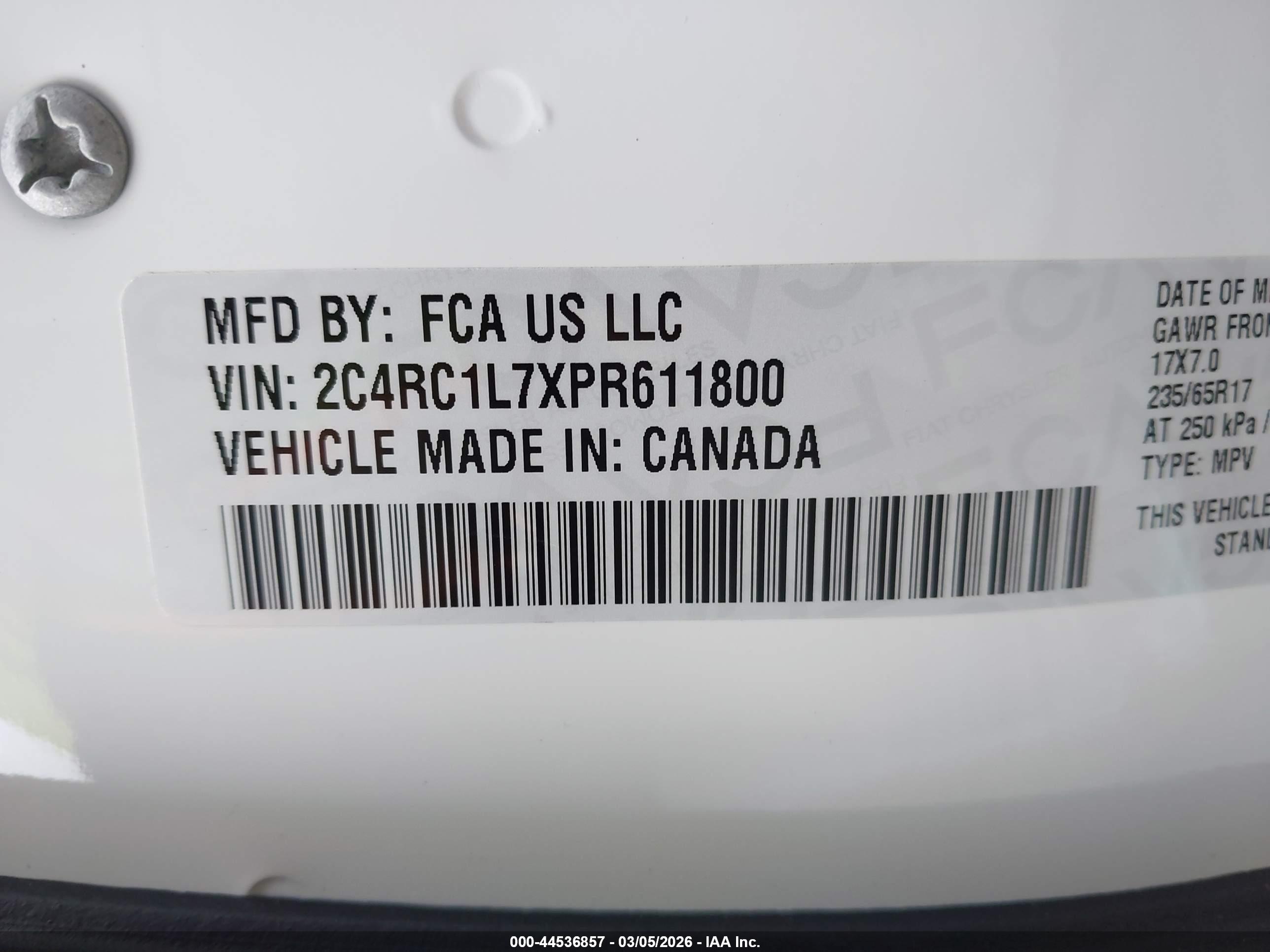CHRYSLER PACIFICA image 9