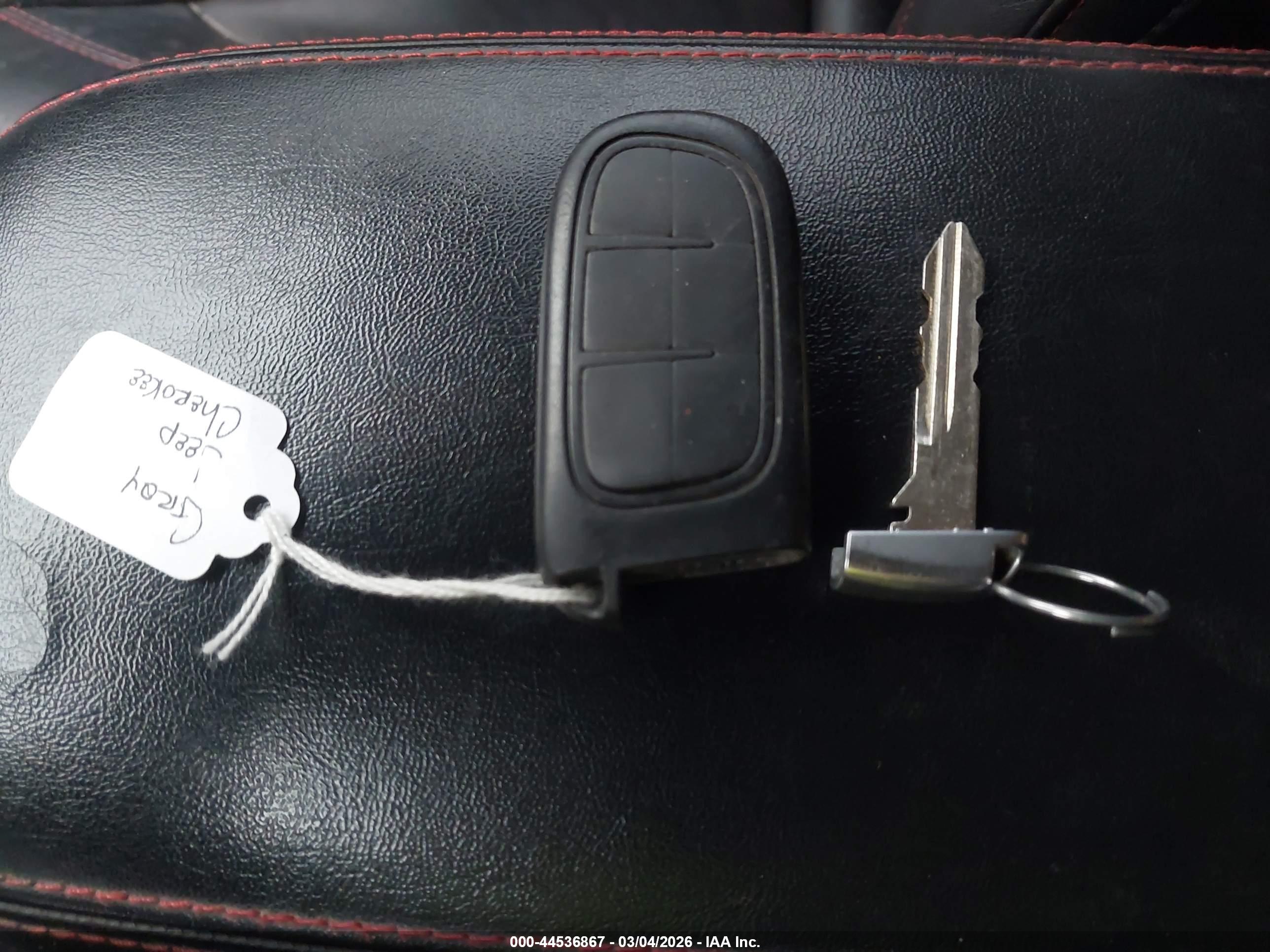 JEEP CHEROKEE image 11