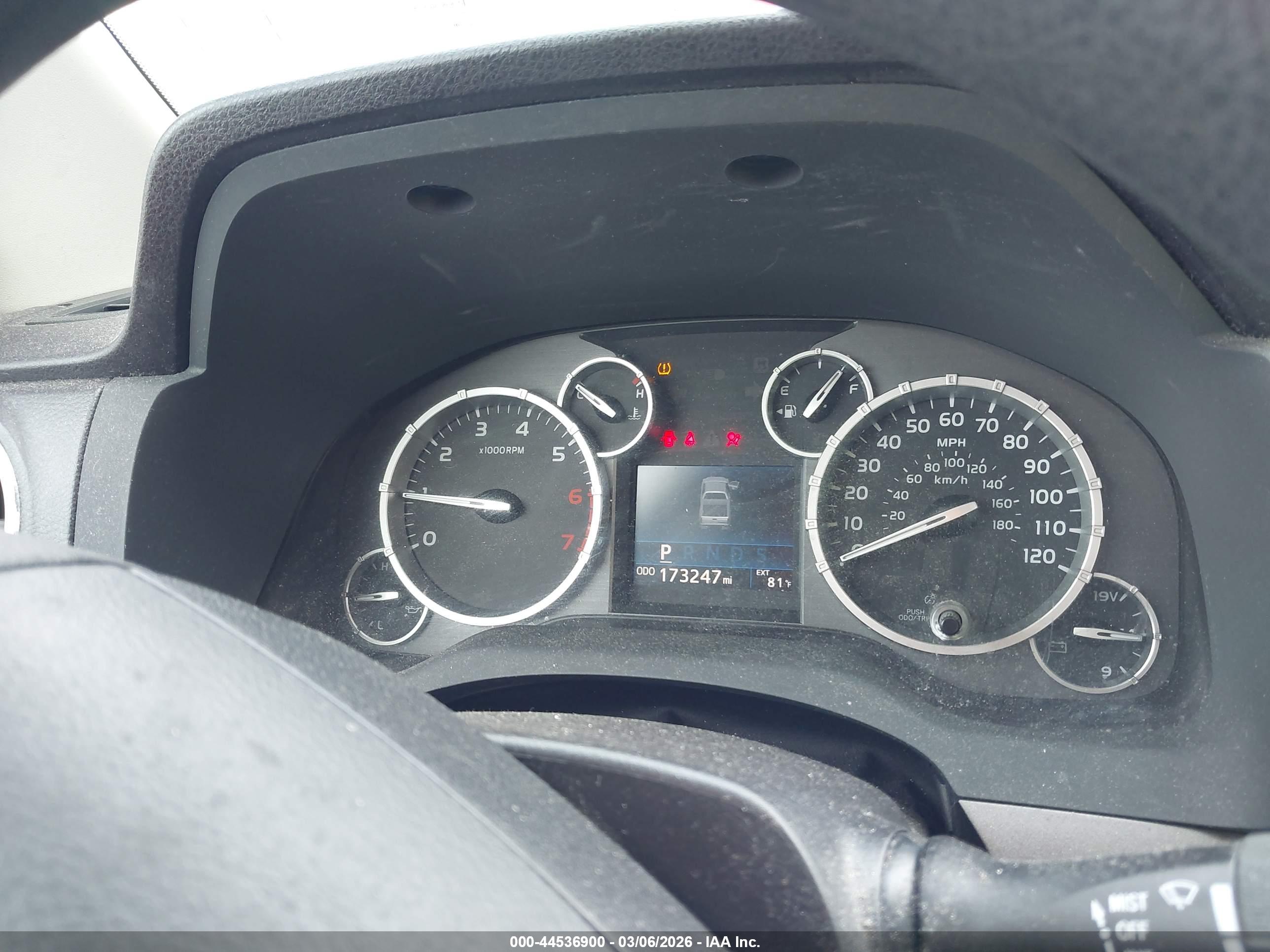 TOYOTA TUNDRA image 7