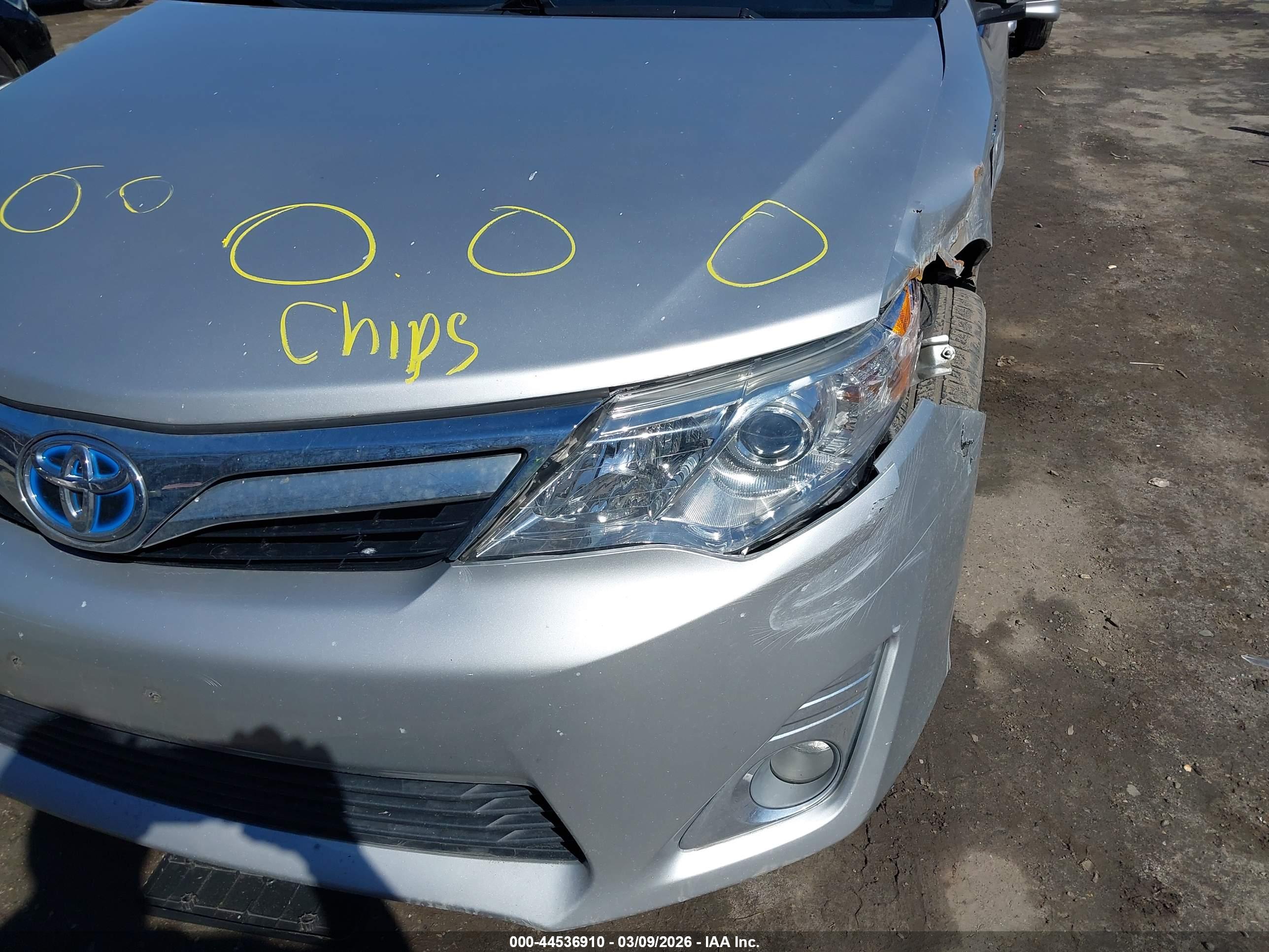 TOYOTA CAMRY image 6
