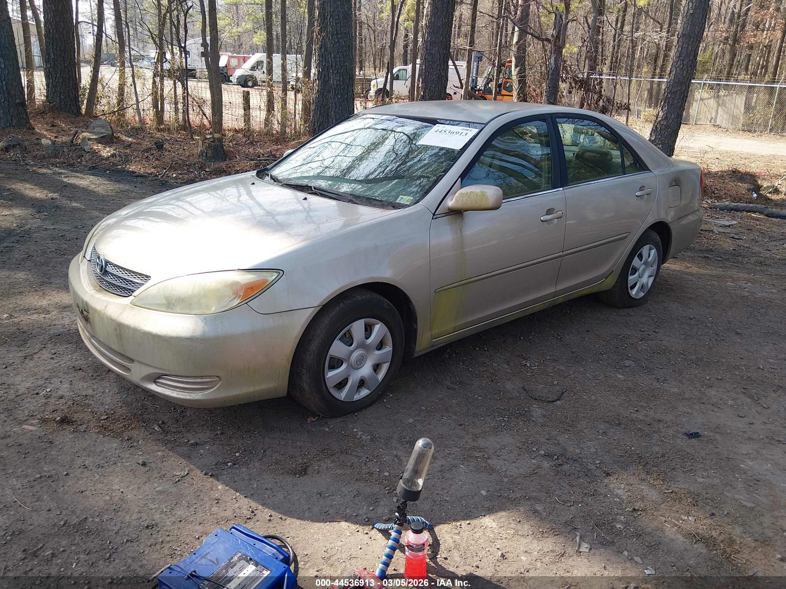 TOYOTA CAMRY image 2