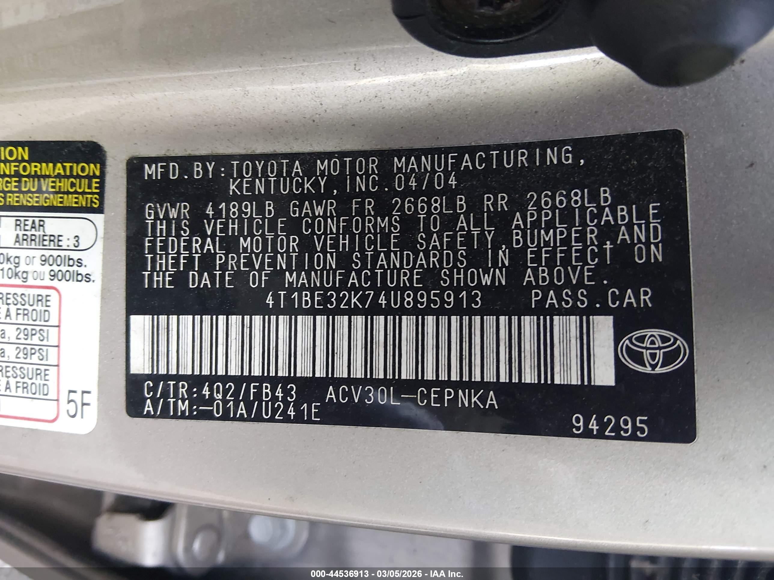 TOYOTA CAMRY image 9