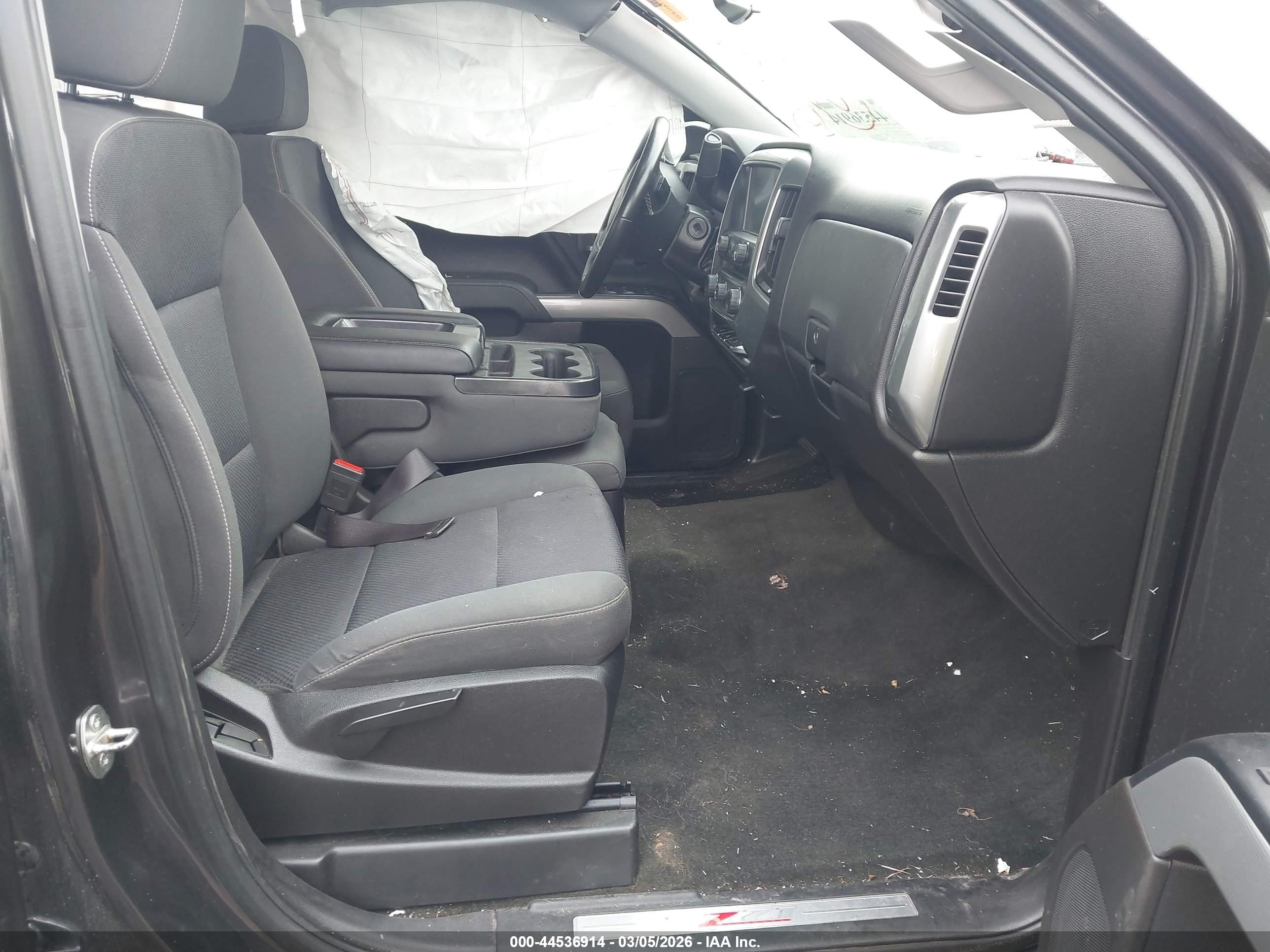 CHEVROLET SILVERADO image 5