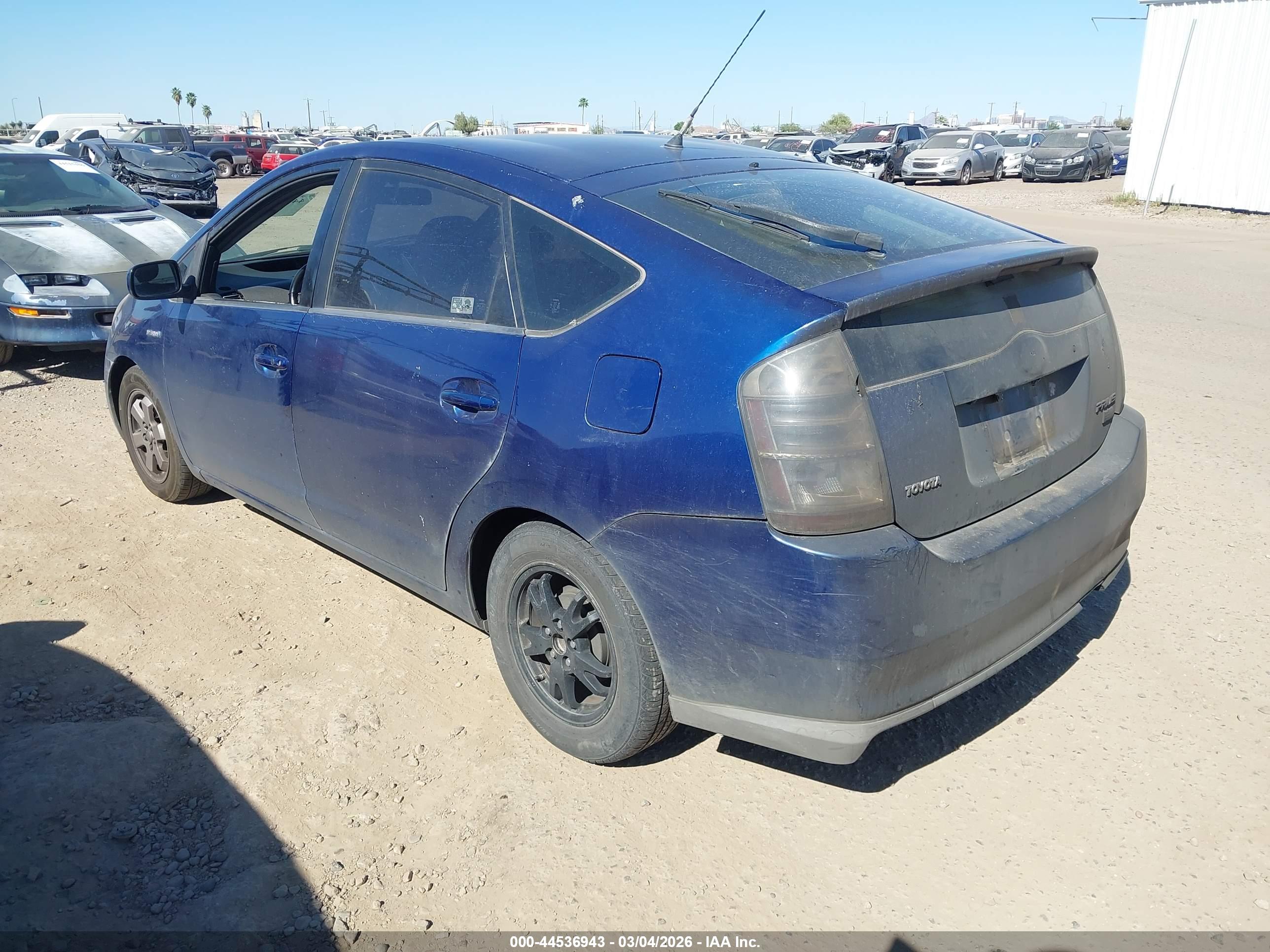 TOYOTA PRIUS image 3