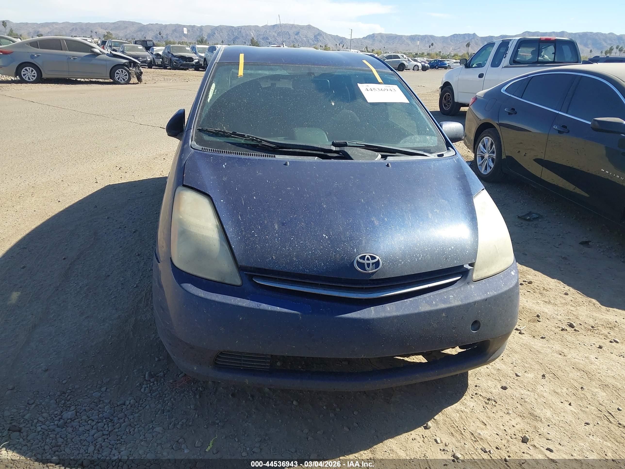 TOYOTA PRIUS image 6