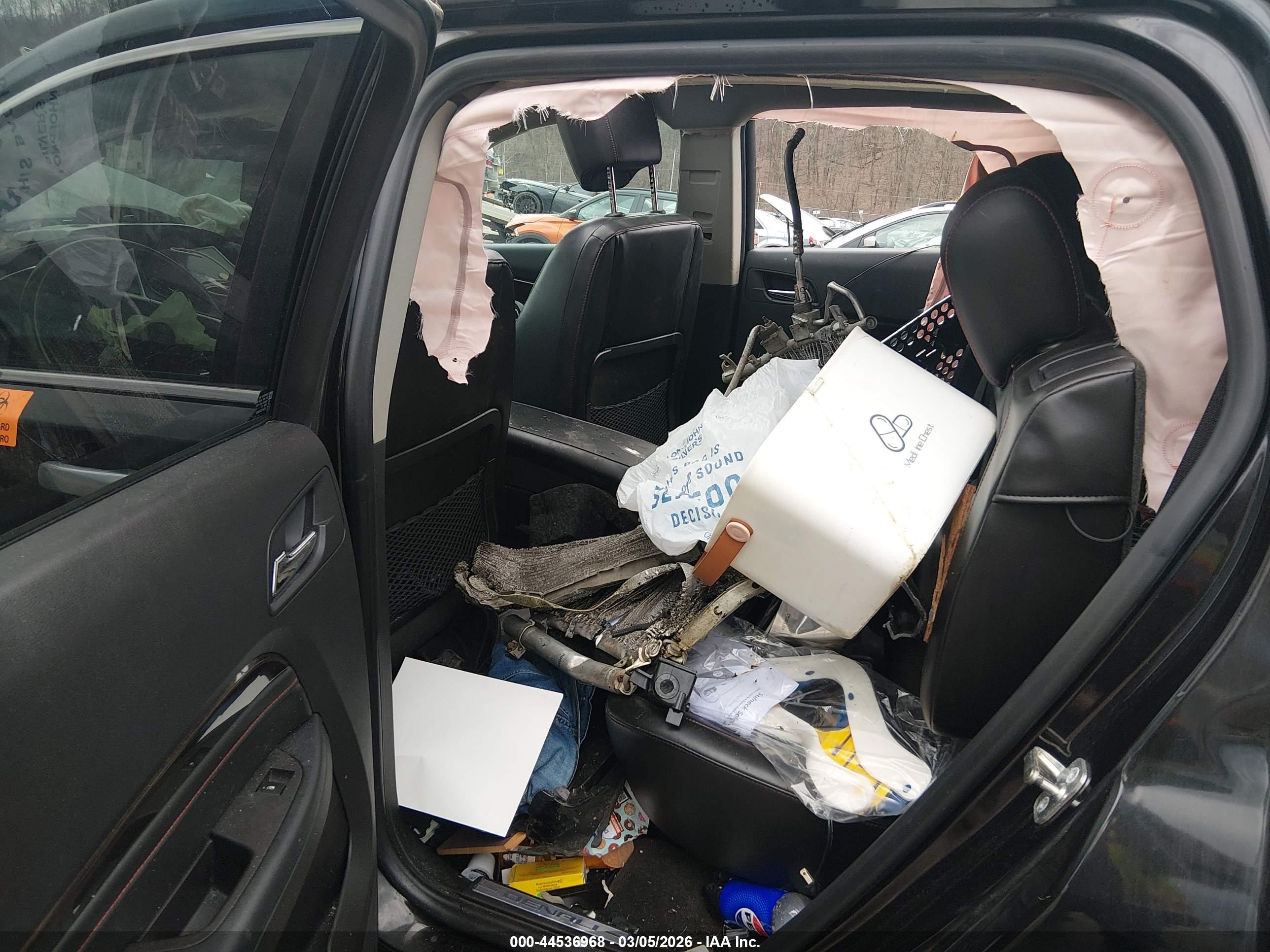 GMC TERRAIN image 8