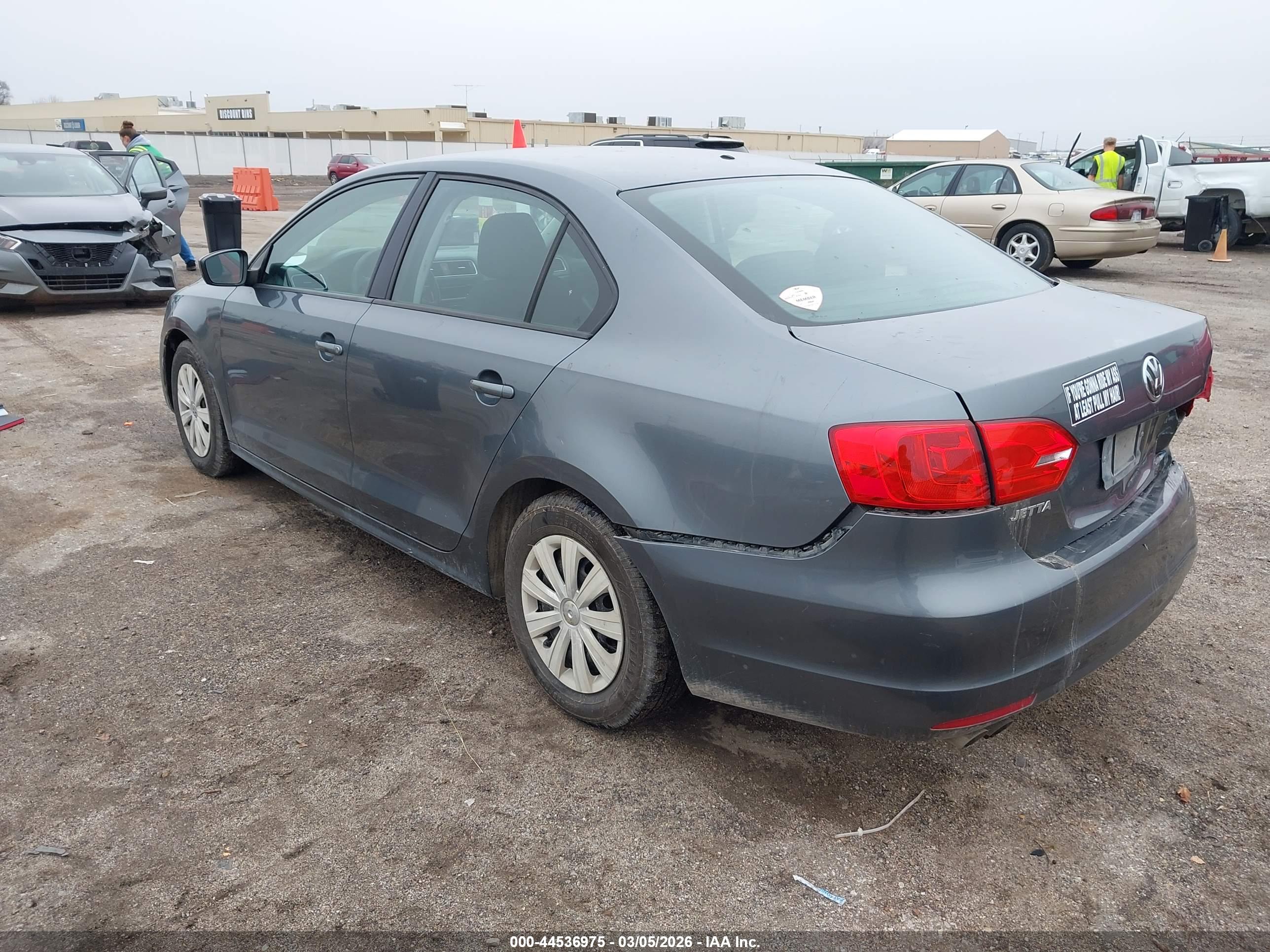 VOLKSWAGEN JETTA image 3