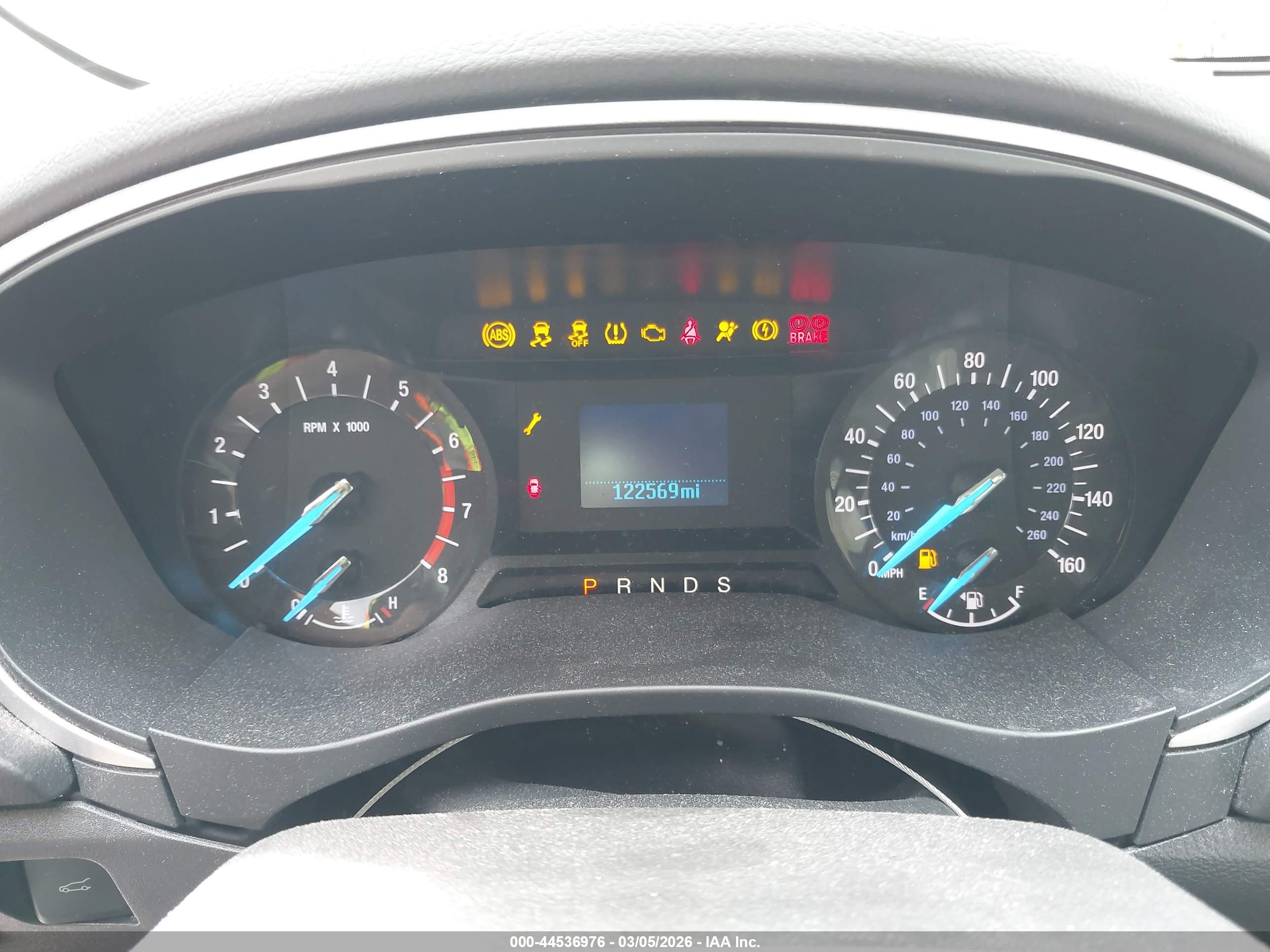 FORD FUSION image 7