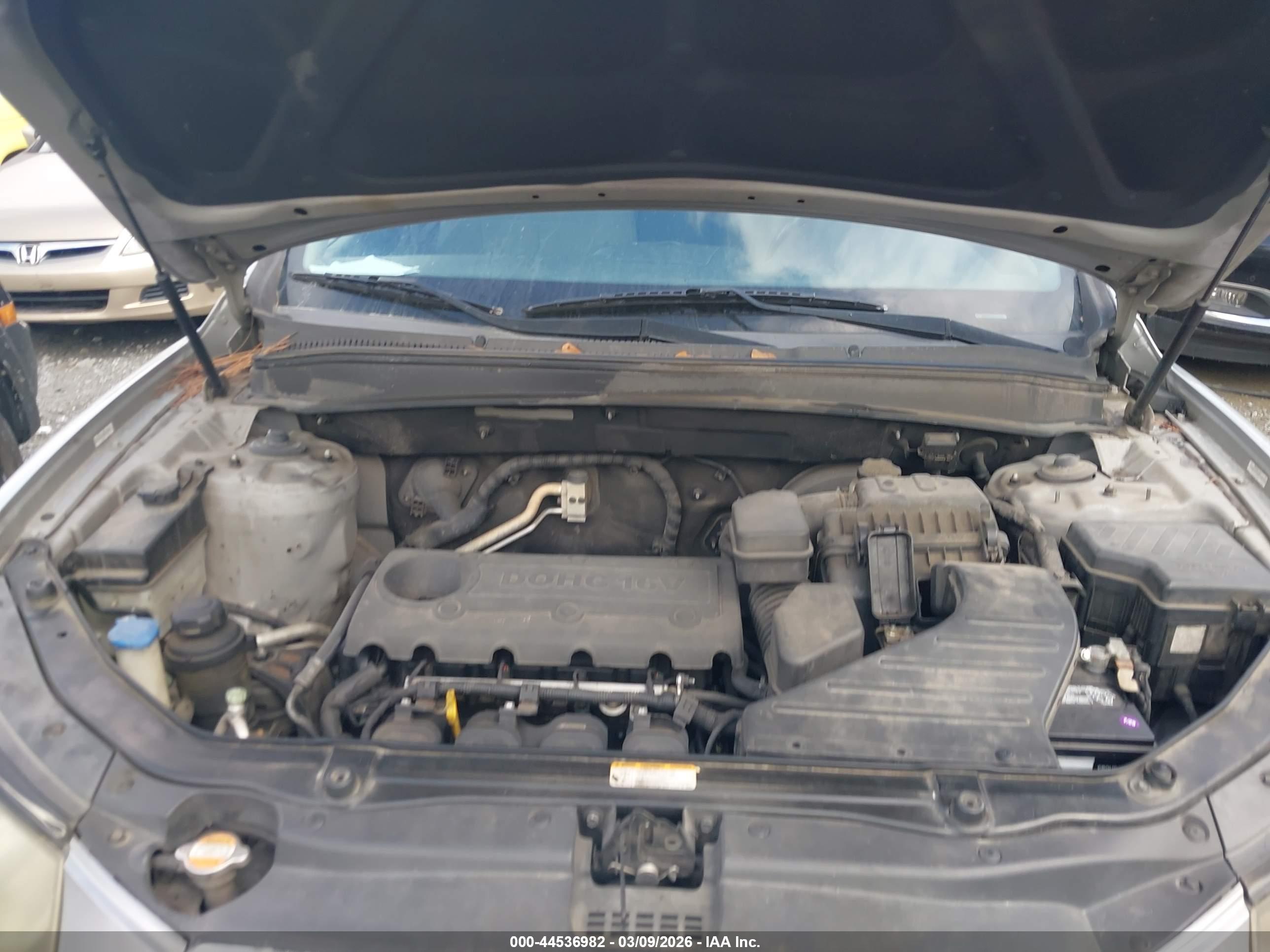 HYUNDAI SANTA image 10